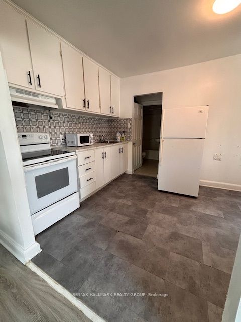 266 Emond Street Property Photo 19