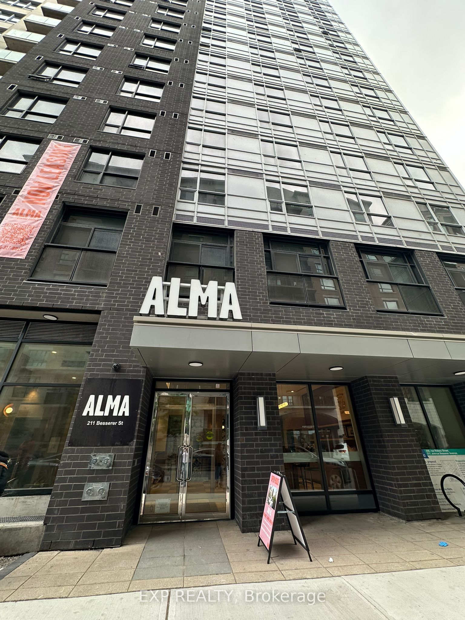 #1002 - 211 Besserer Street