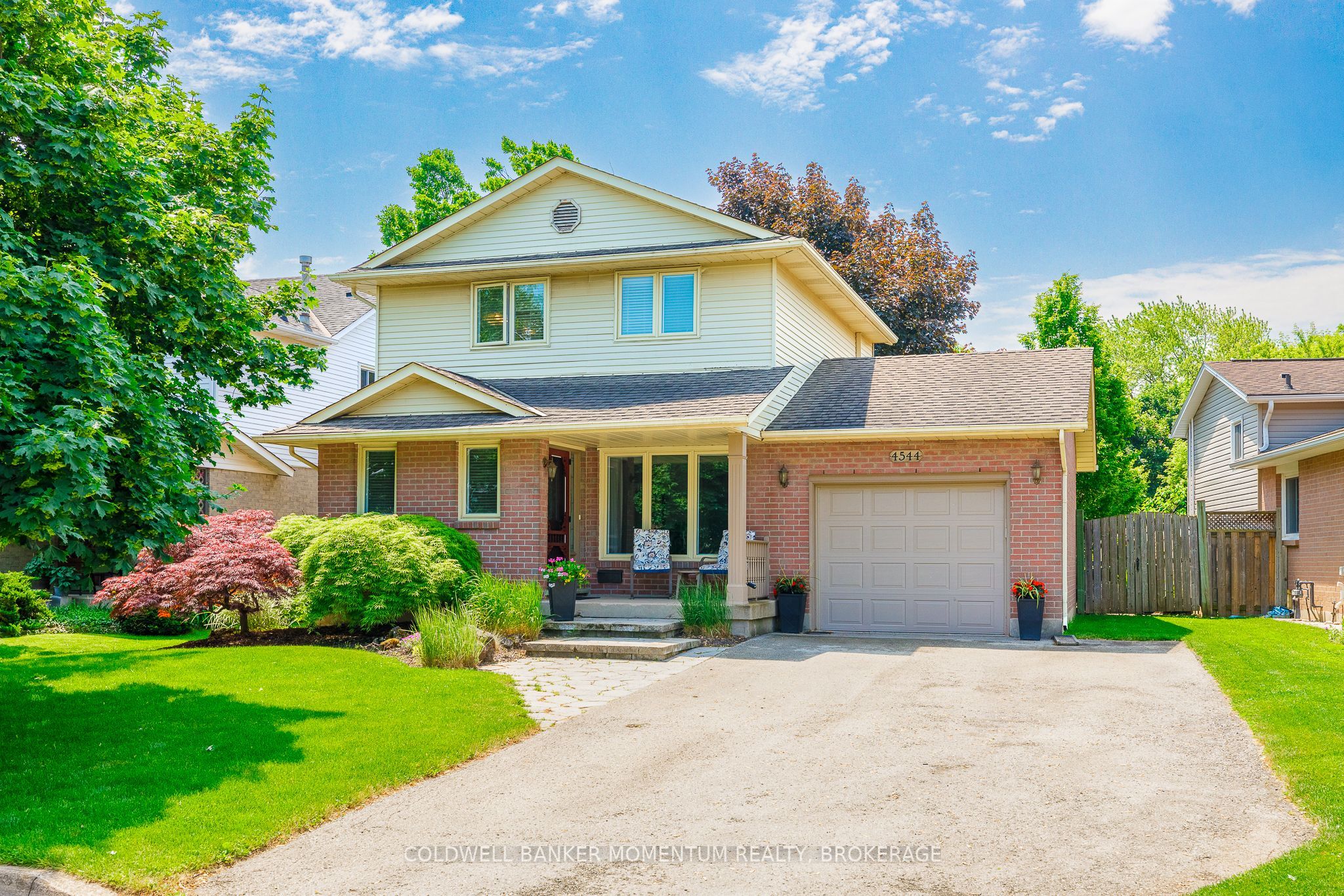 4544 Ivy Gardens Property Photo 1