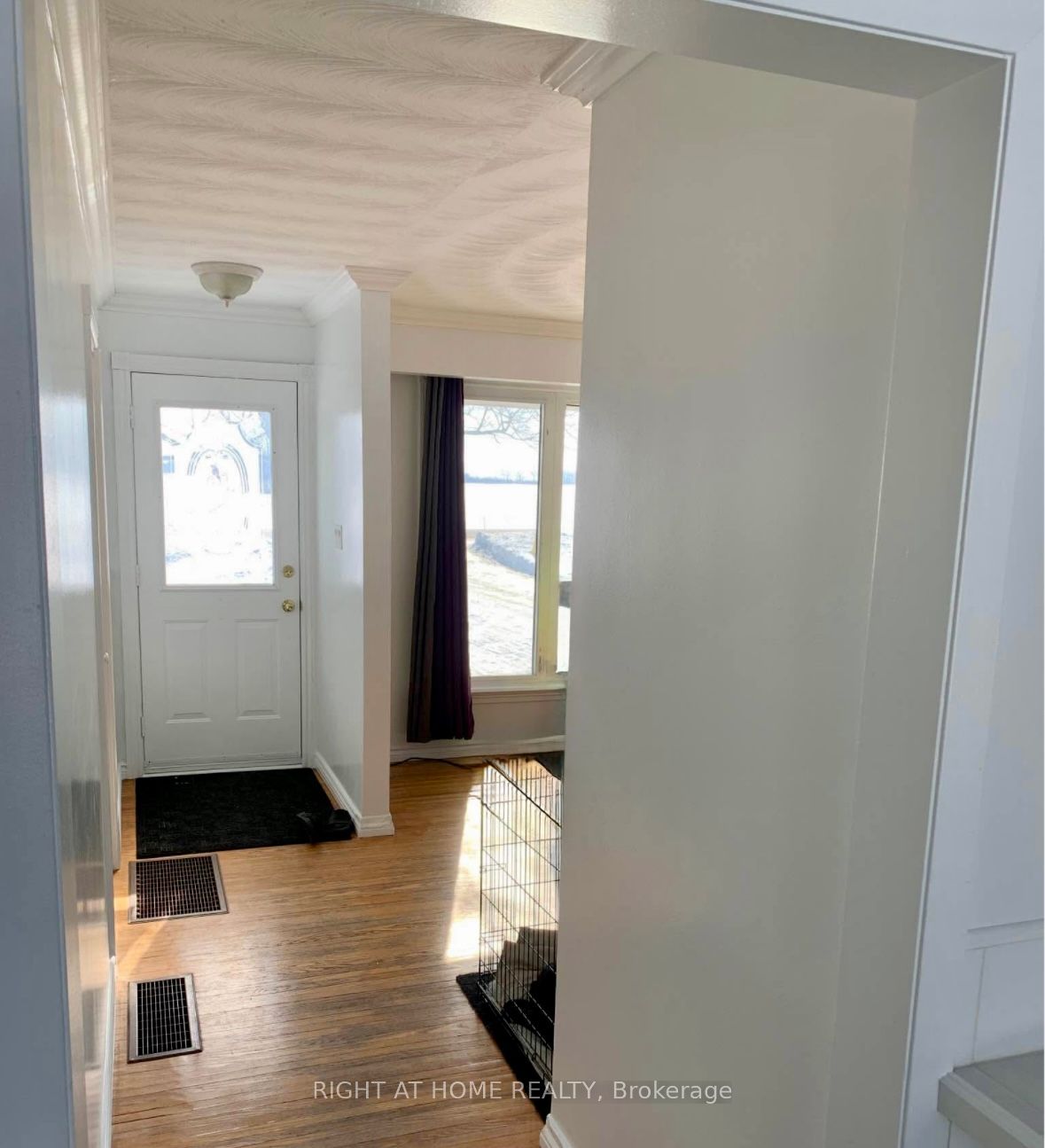 220 King Street Property Photo 8