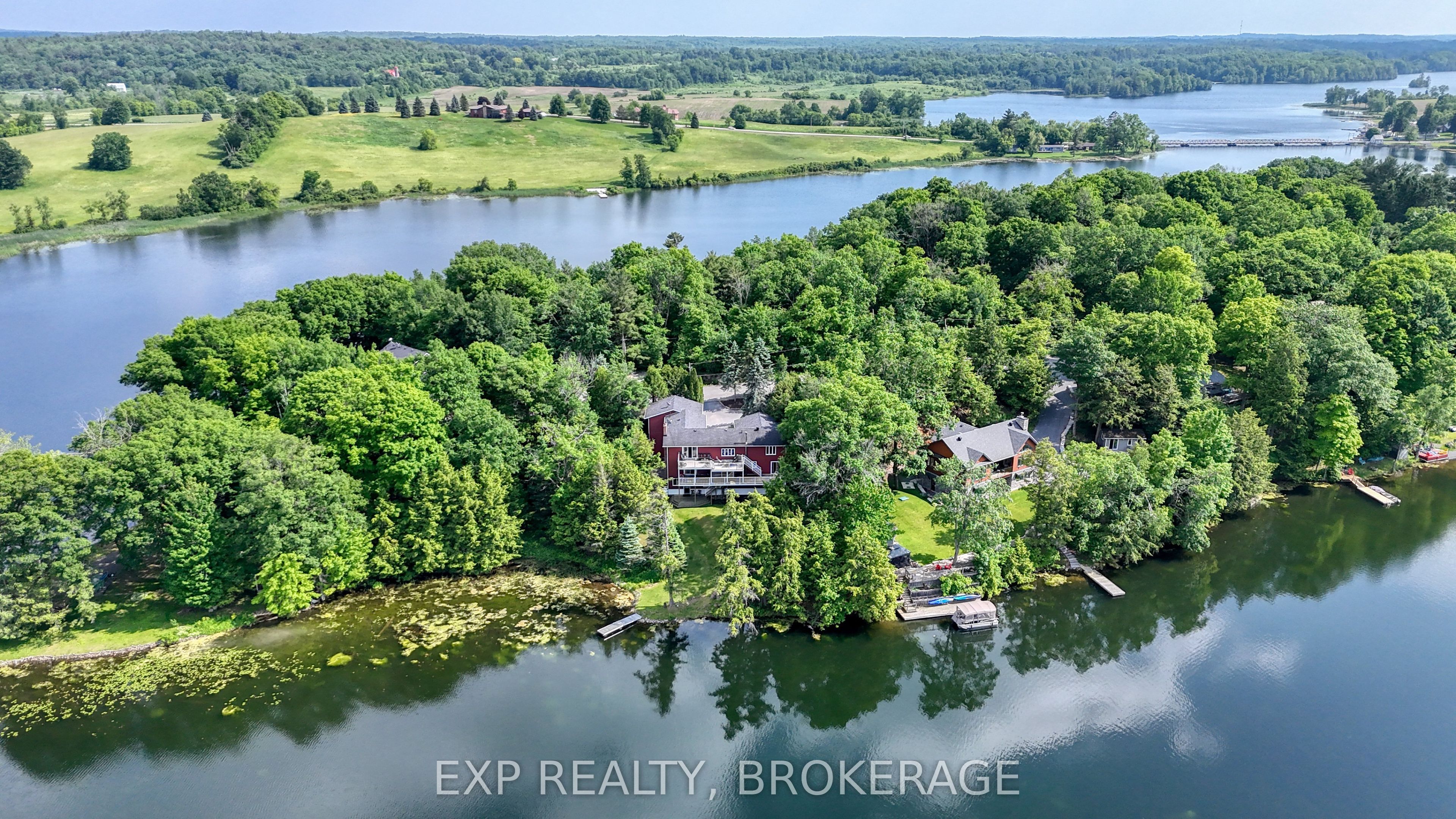 5525 Rideau Road Property Photo 1