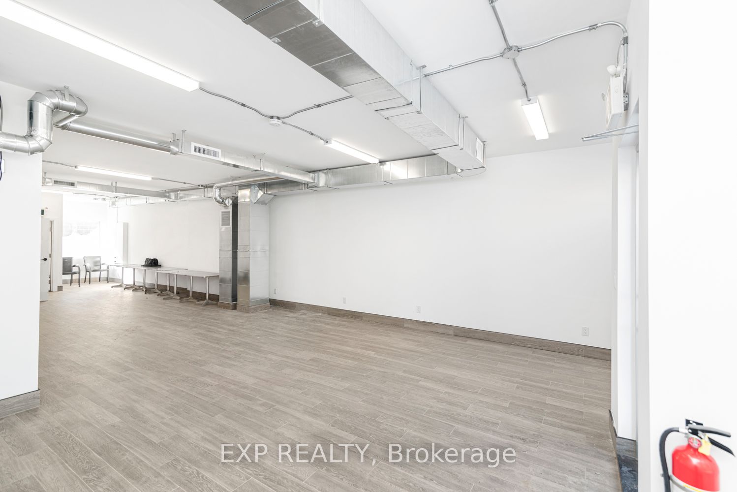 5848 Ferry Street Property Photo 6