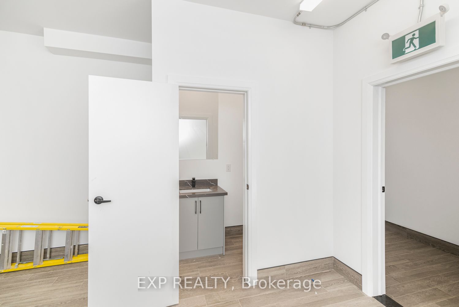 5848 Ferry Street Property Photo 7