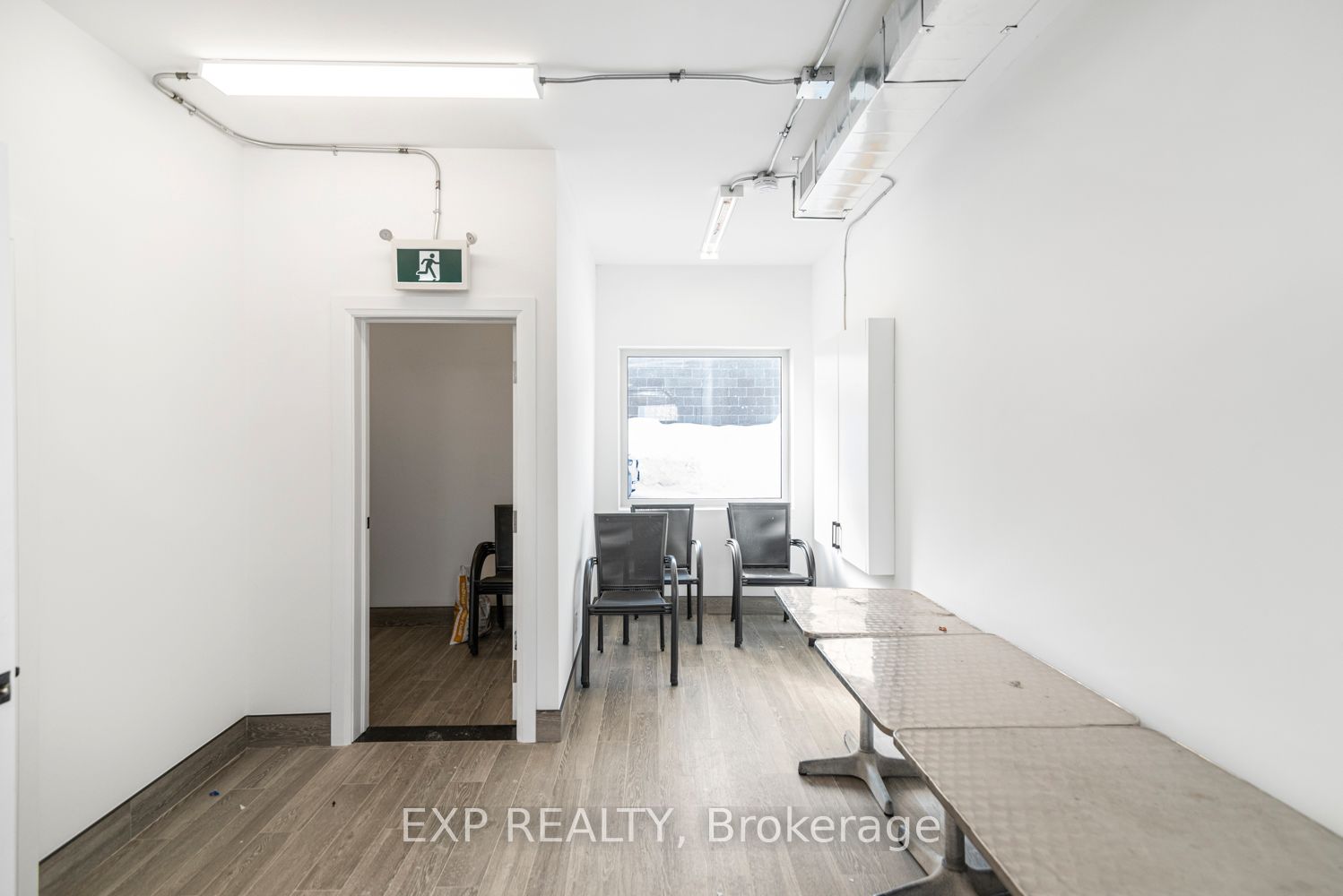 5848 Ferry Street Property Photo 8