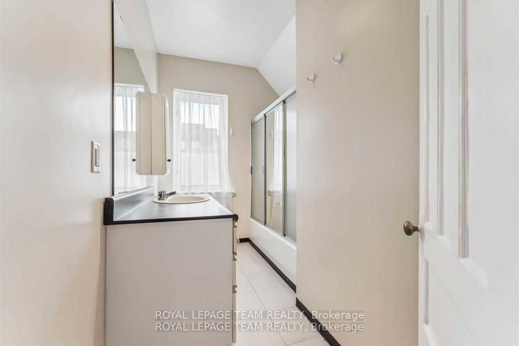 1538 Stittsville Main Street 2 Property Photo 27