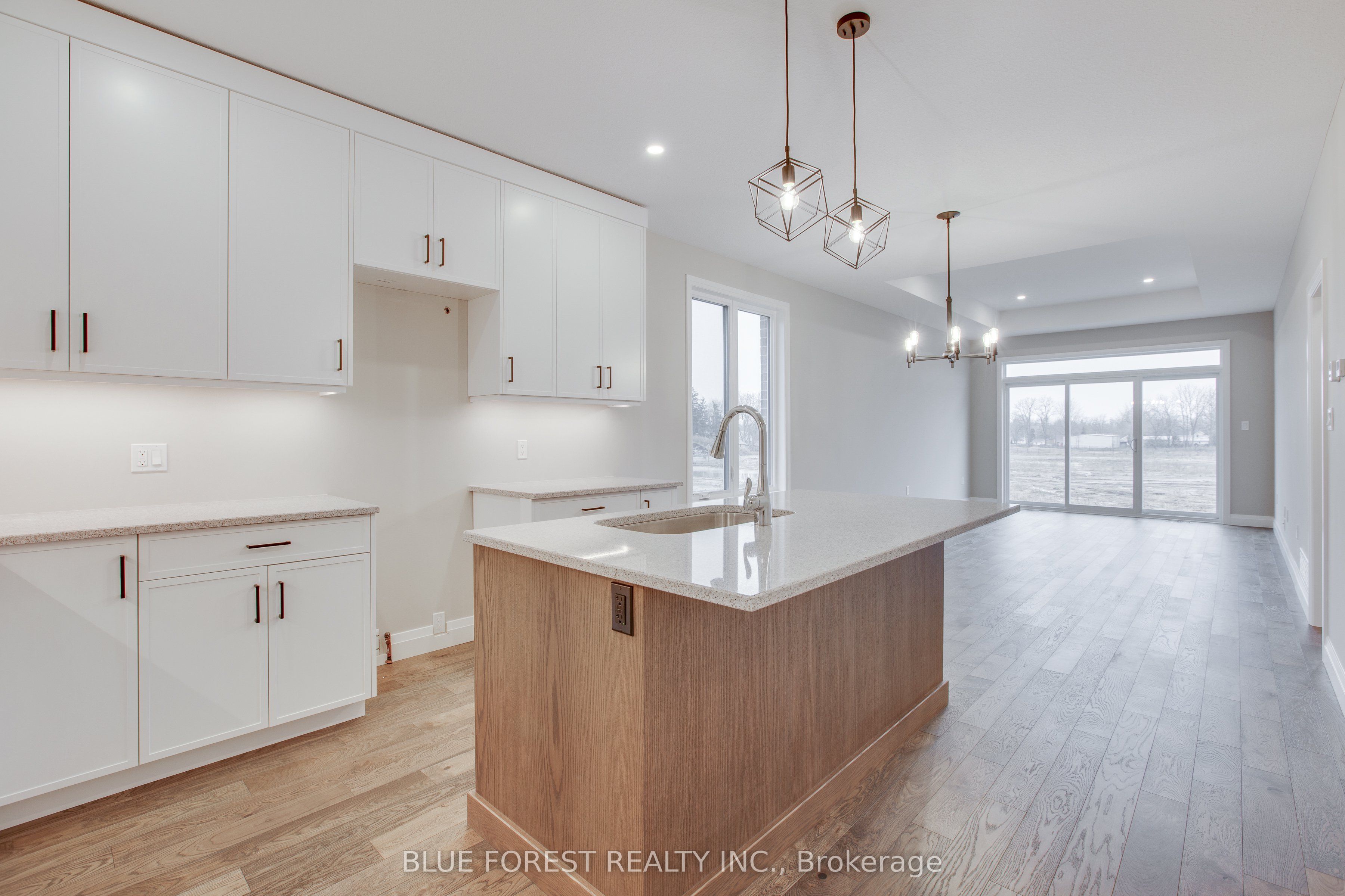 140 SHIRLEY Street Property Photo 1