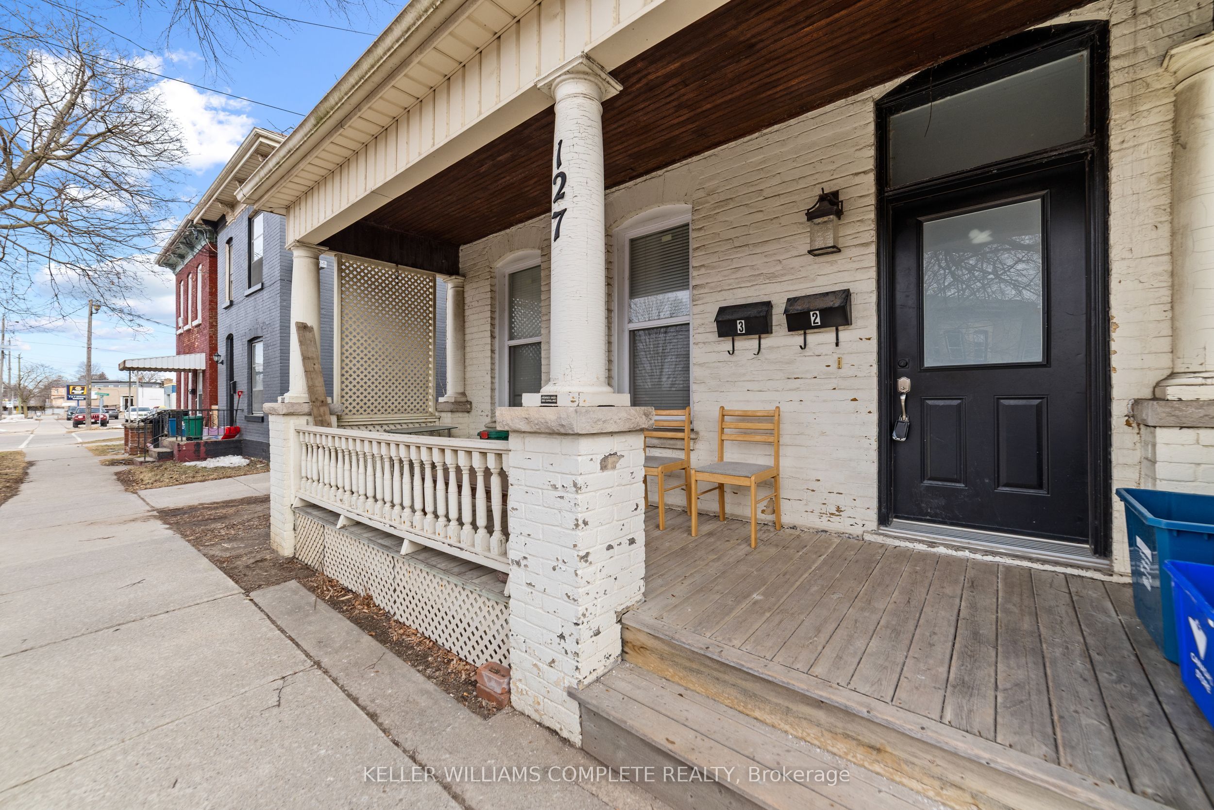 127 West Street Property Photo 4