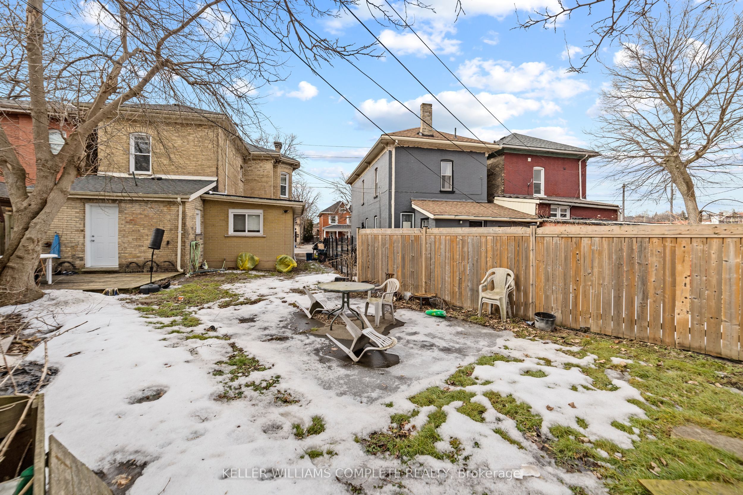 127 West Street Property Photo 31