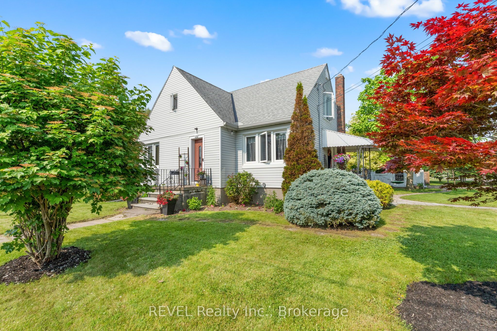 230 Wellington Street Property Photo 1