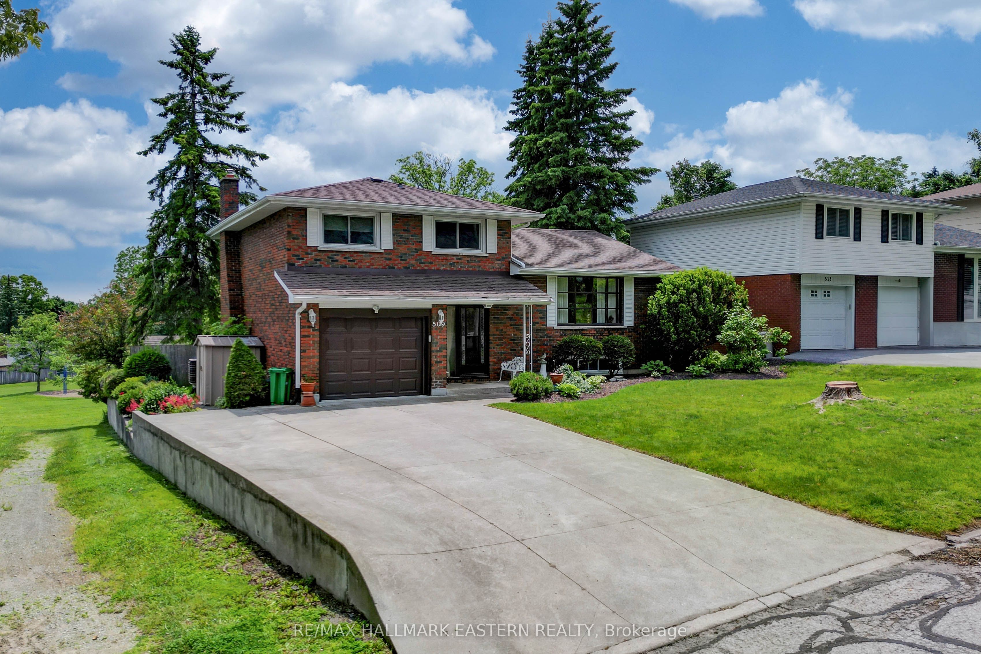 509 Montcalm Drive Property Photo 1