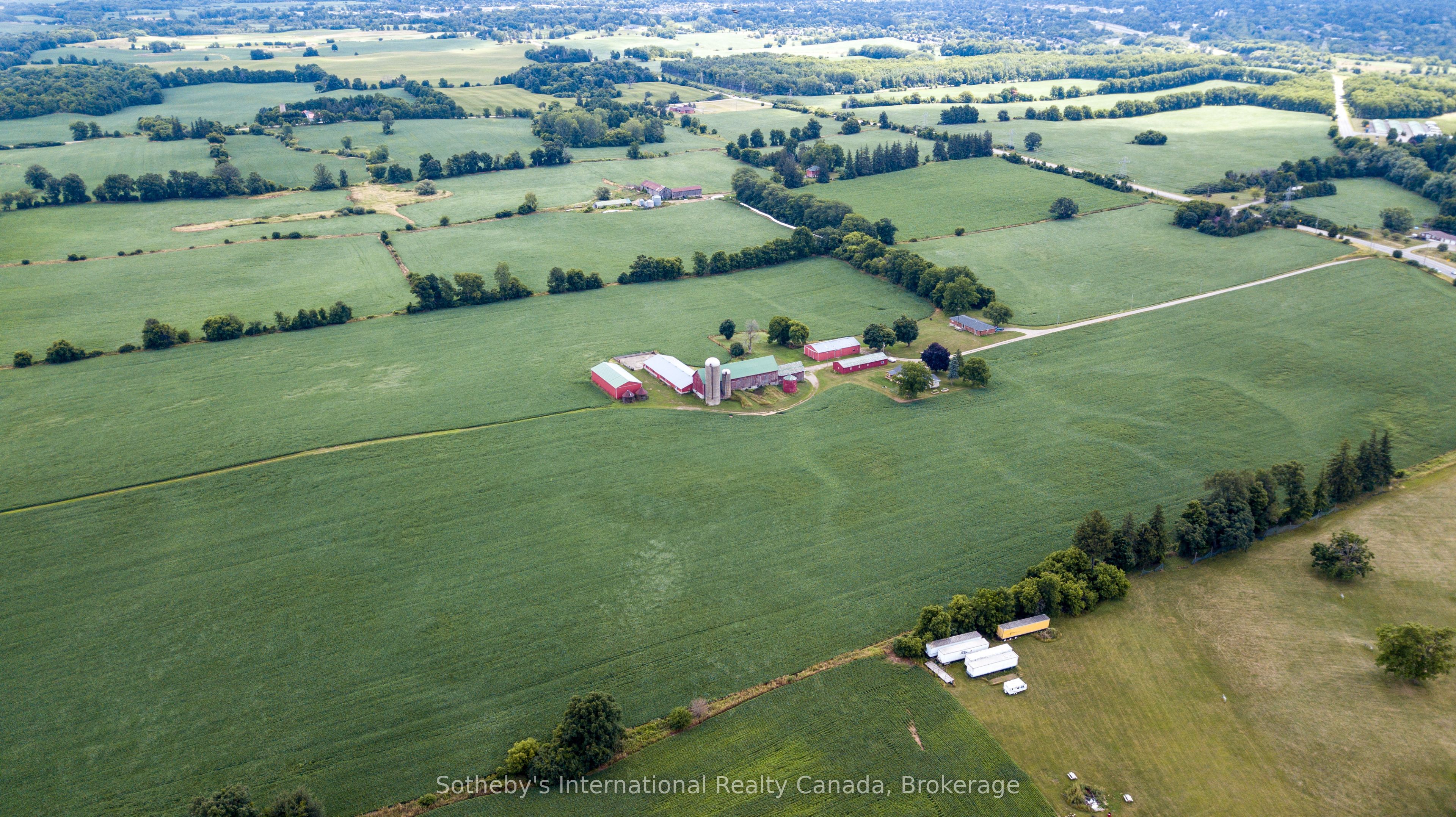 671/673 Powerline Road Property Photo 4