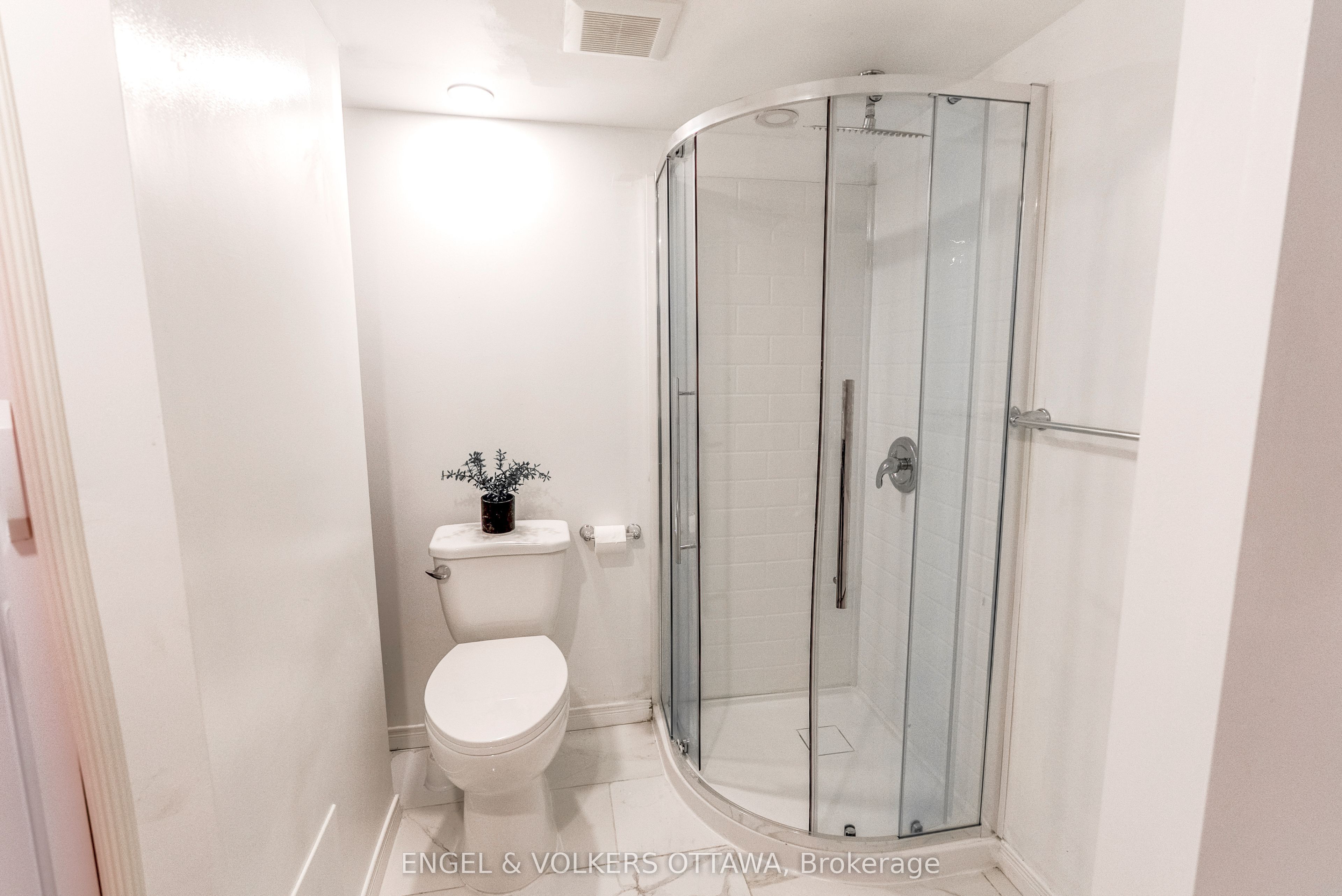 34 Baton Court Property Photo 26