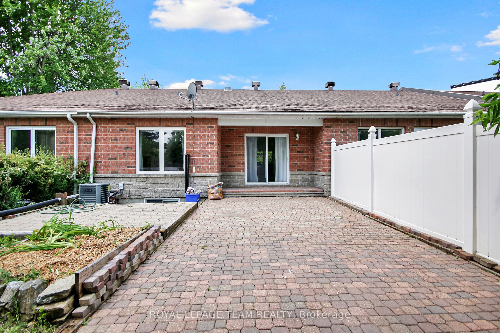 9 Weaver Crescent Property Photo 26