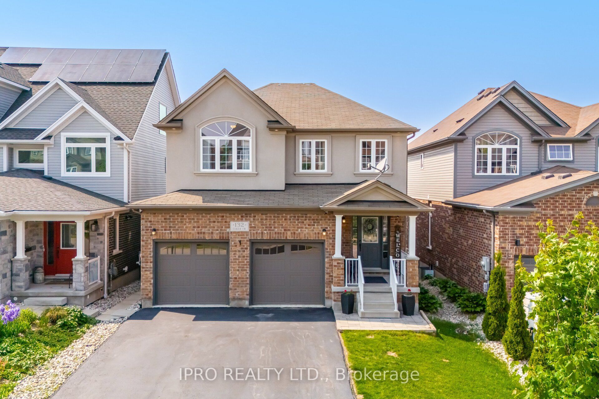 132 Coker Cres Property Photo 1