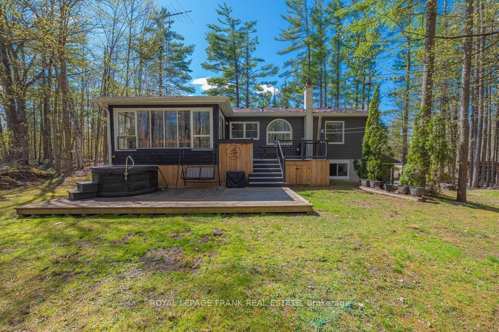 132 Sugarbush Crescent Property Photo 1
