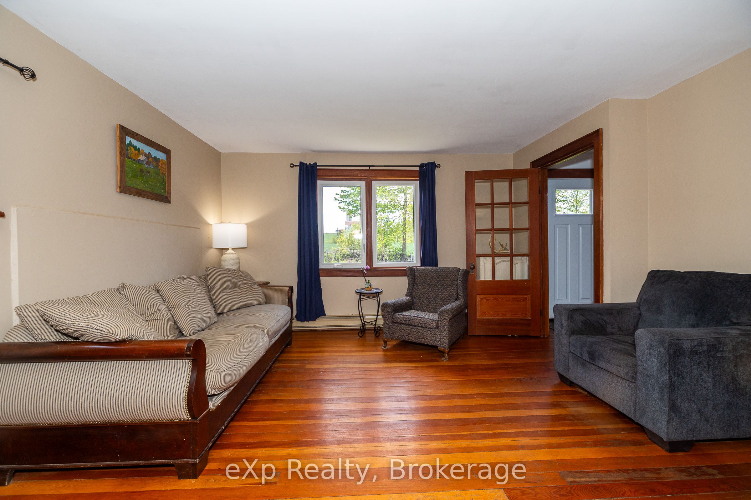 58111 12th Line Property Photo 8