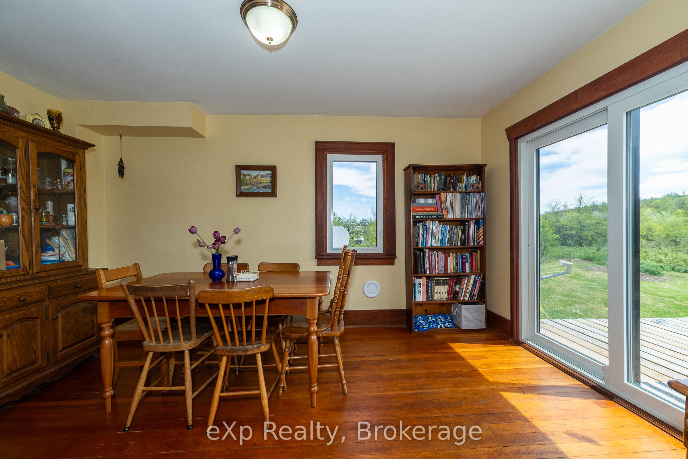 58111 12th Line Property Photo 12
