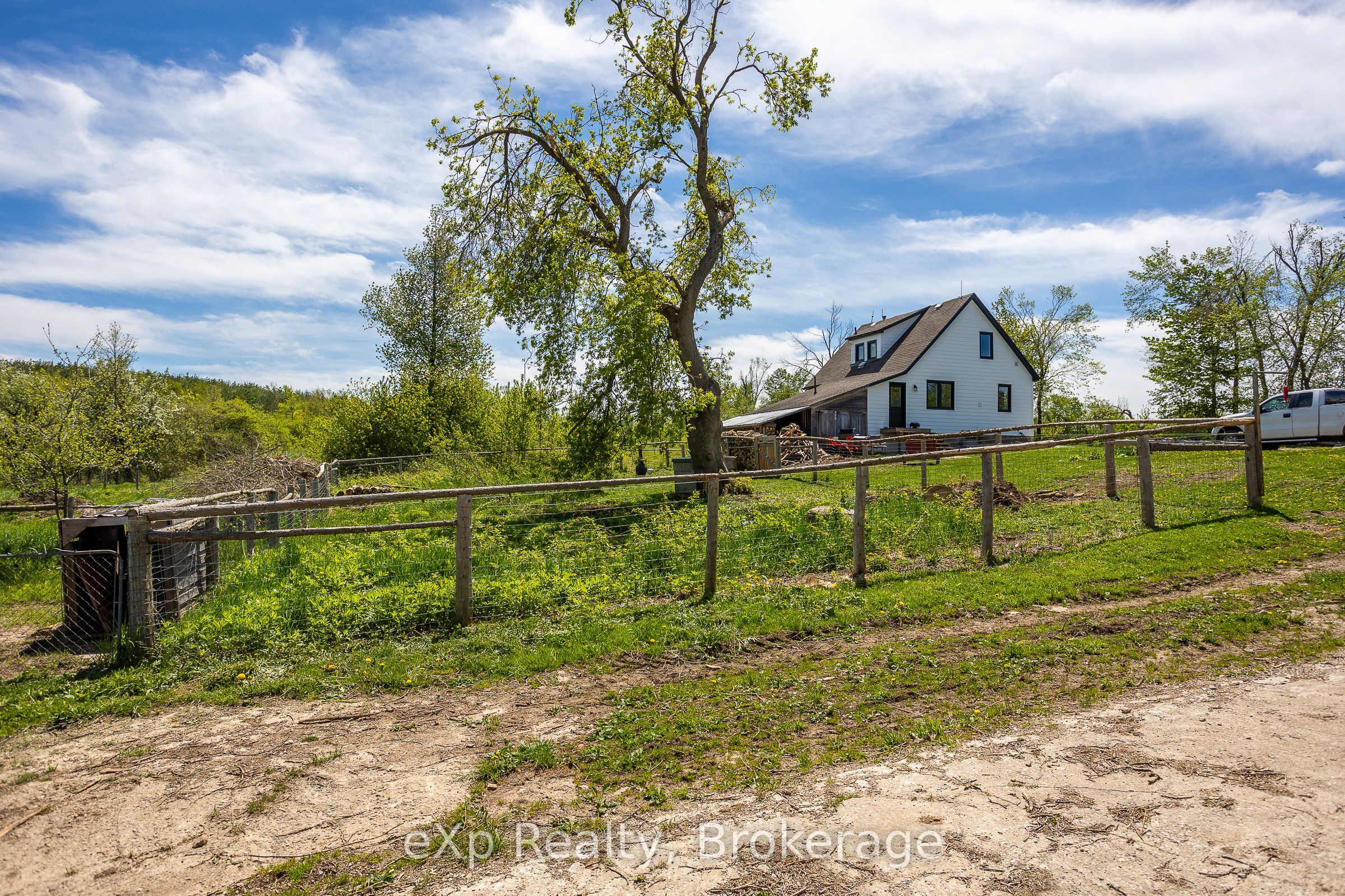 58111 12th Line Property Photo 48