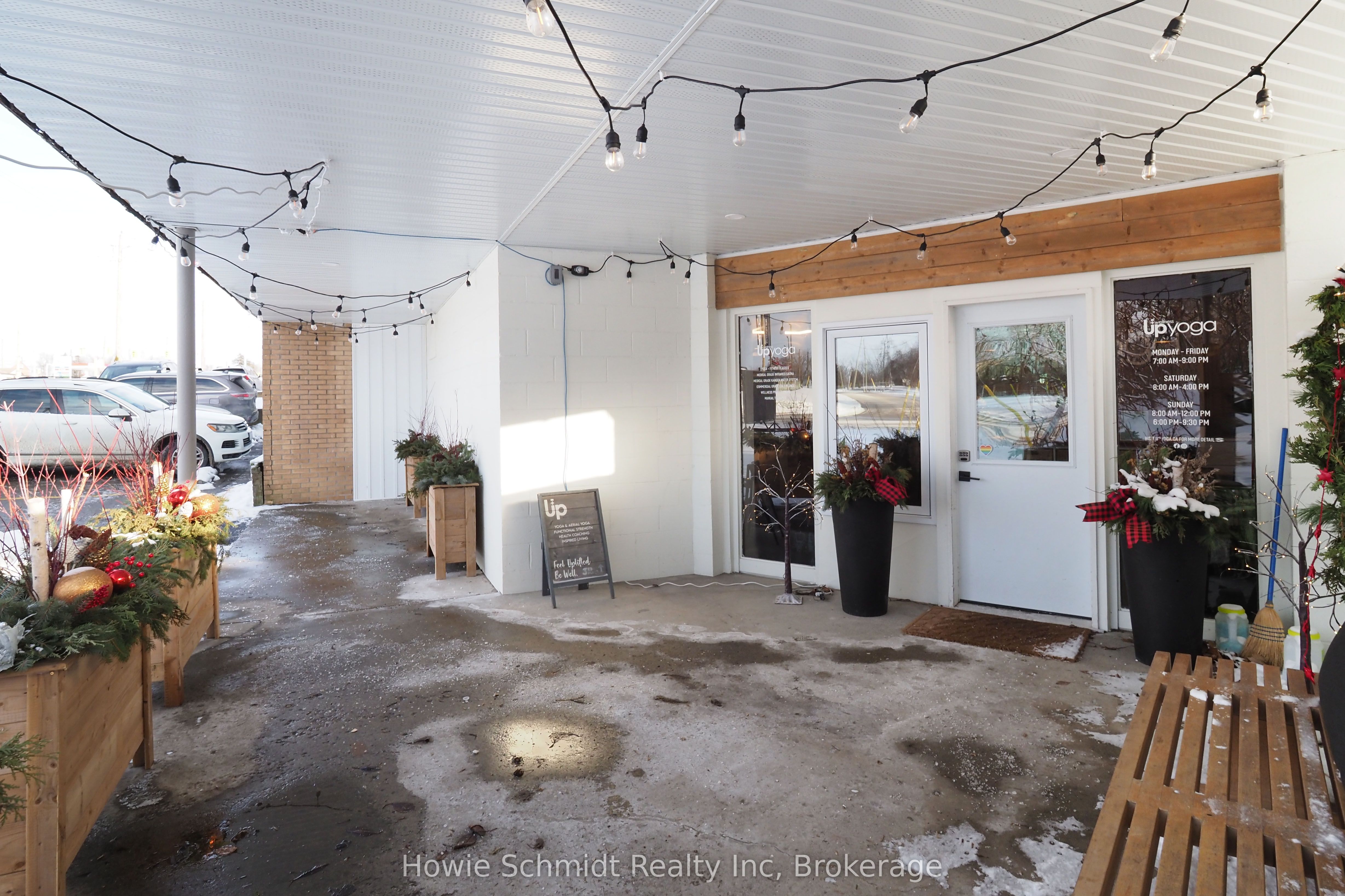 100 Dundas Street E Property Photo 7