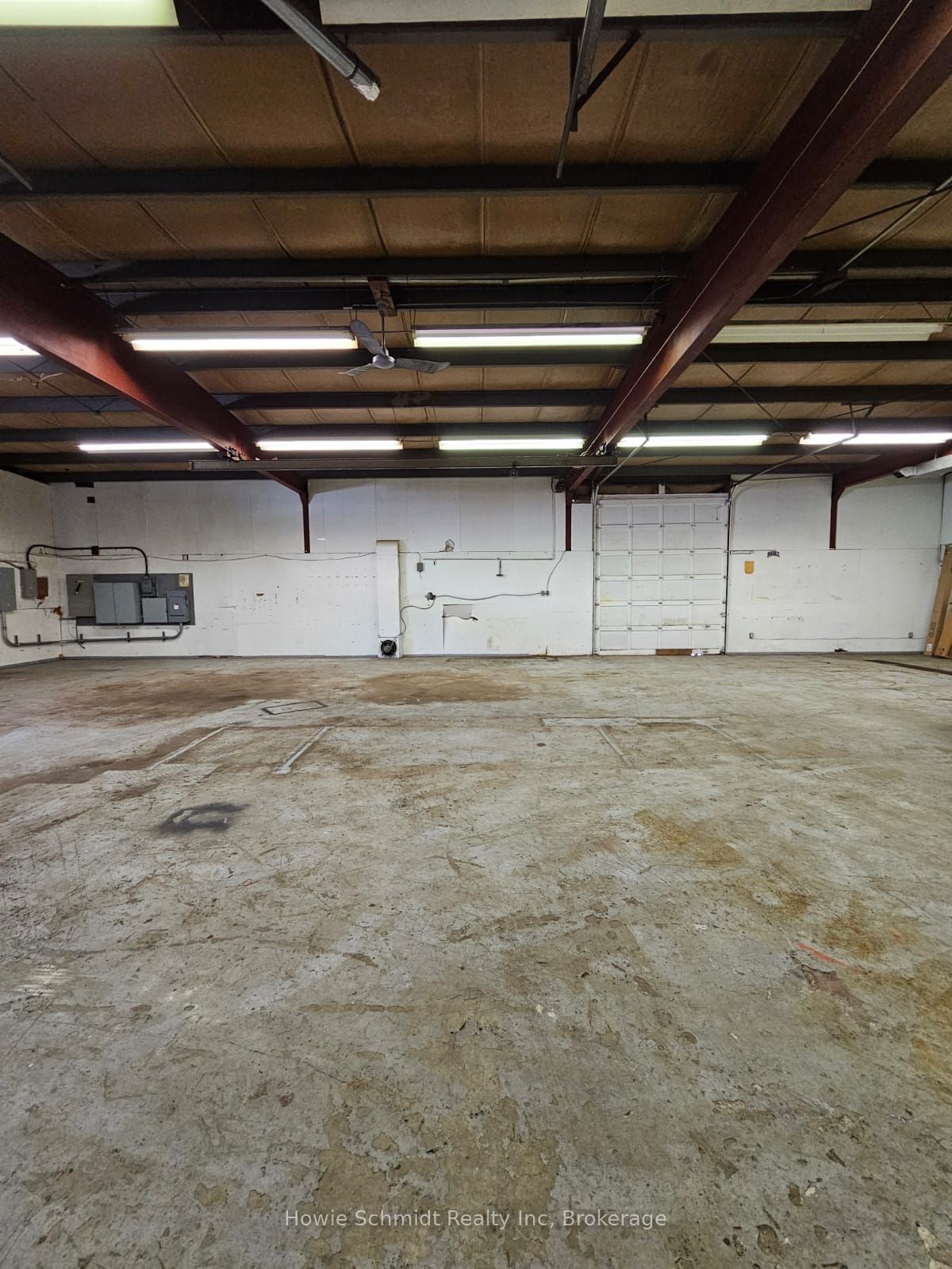 100 Dundas Street E Property Photo 42