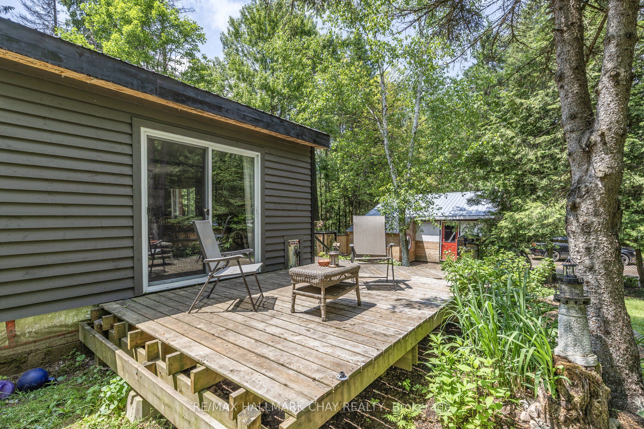 1465 Falkenburg Road Property Photo 3