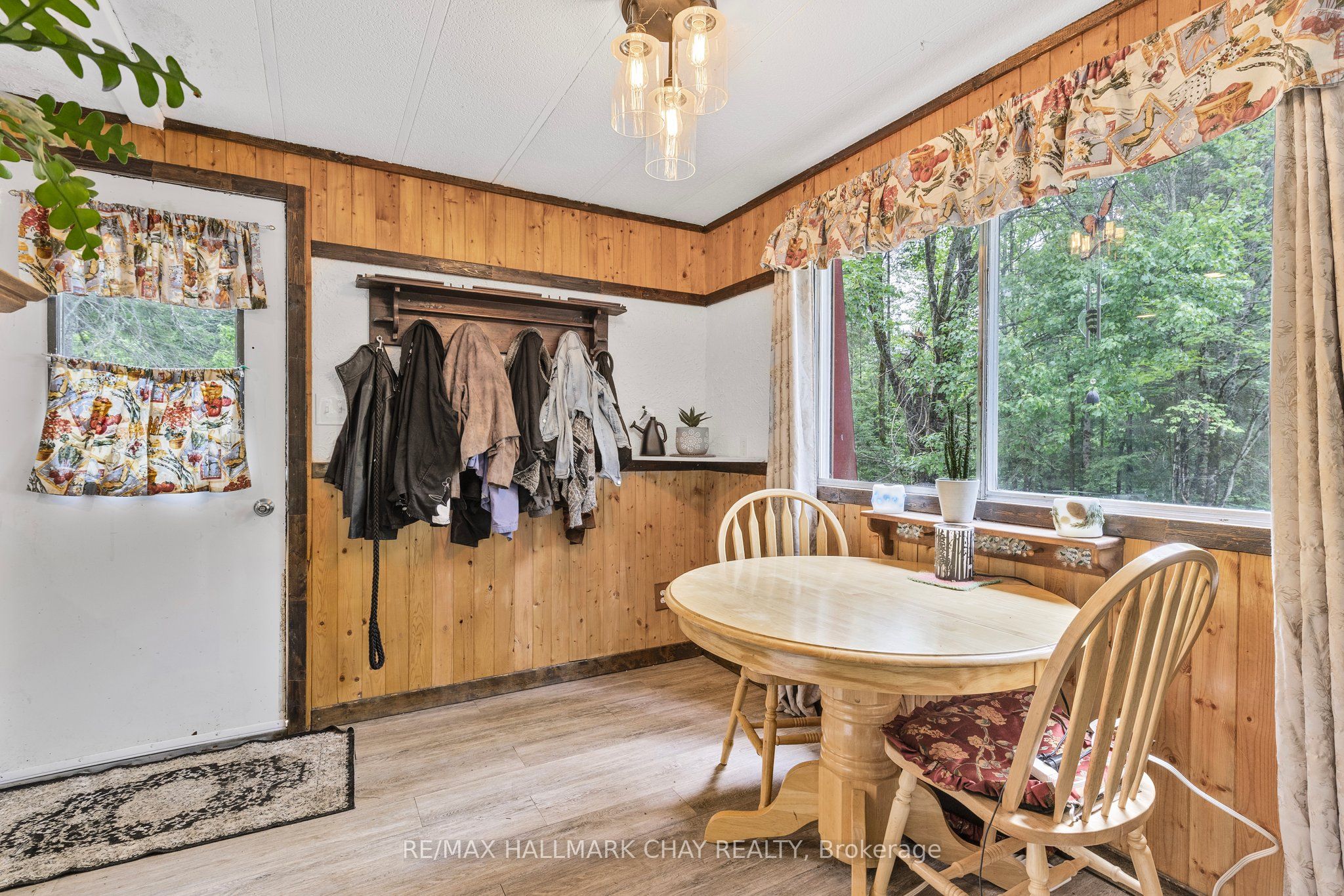 1465 Falkenburg Road Property Photo 6