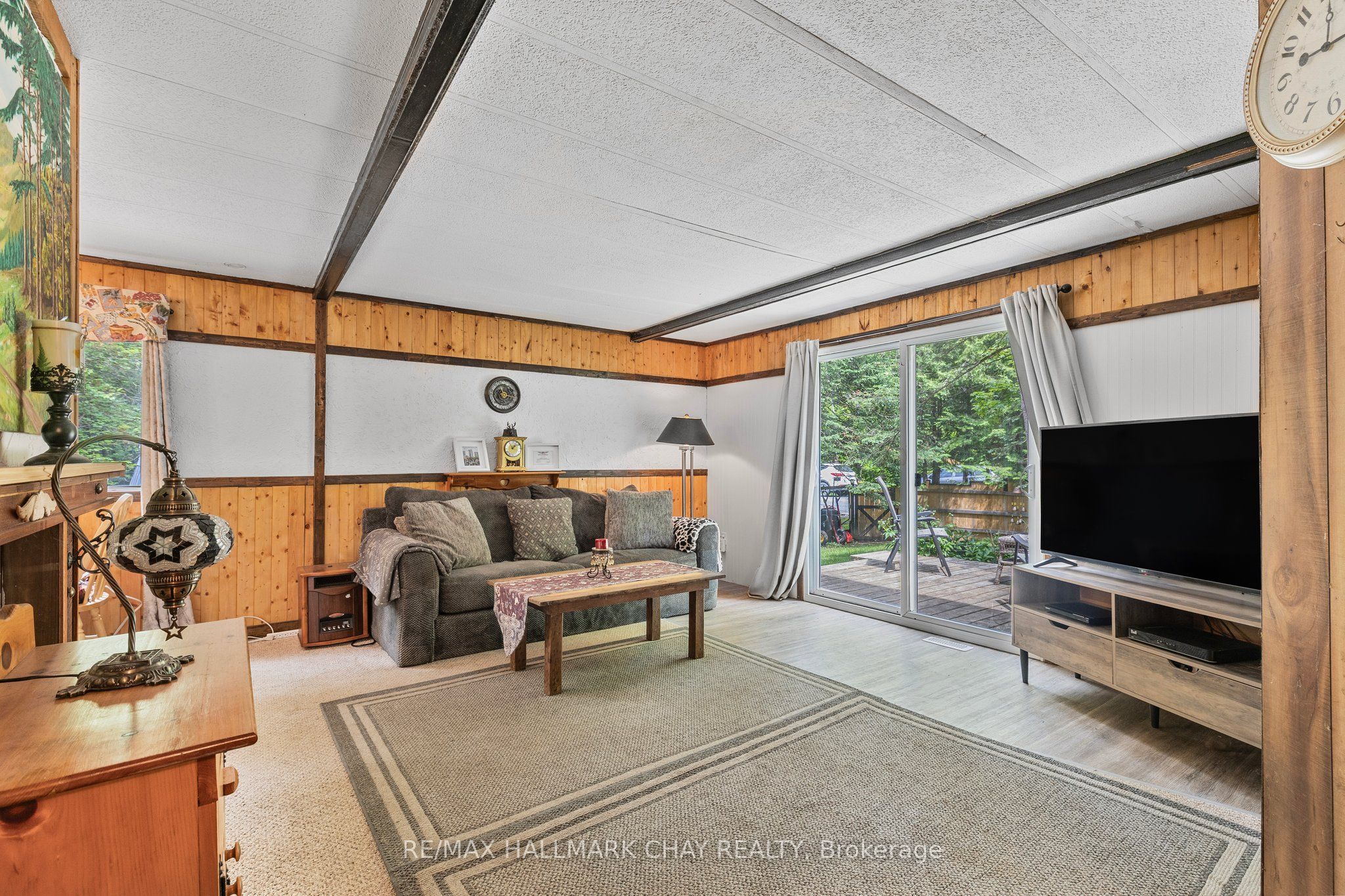 1465 Falkenburg Road Property Photo 8