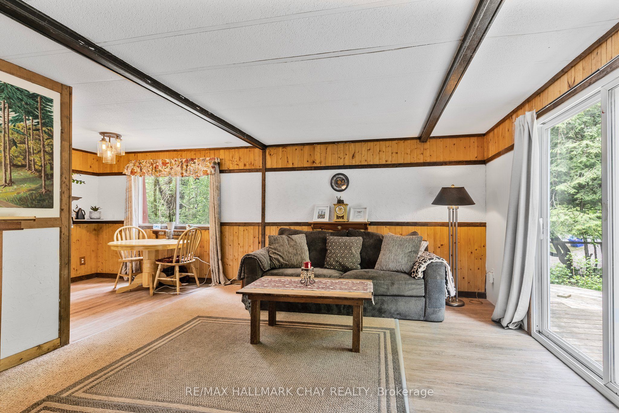 1465 Falkenburg Road Property Photo 10