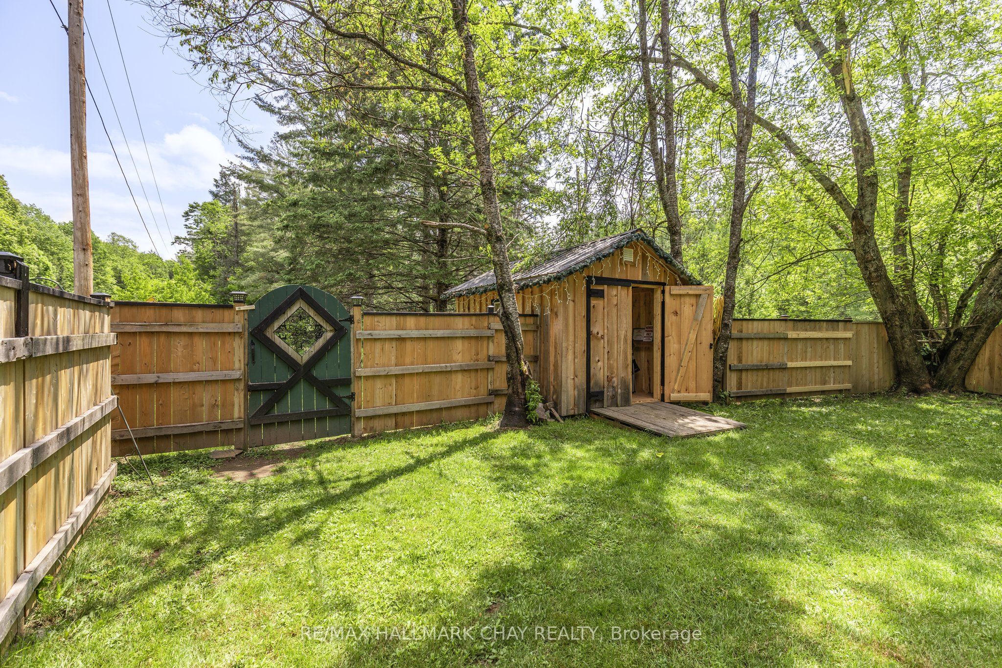 1465 Falkenburg Road Property Photo 19