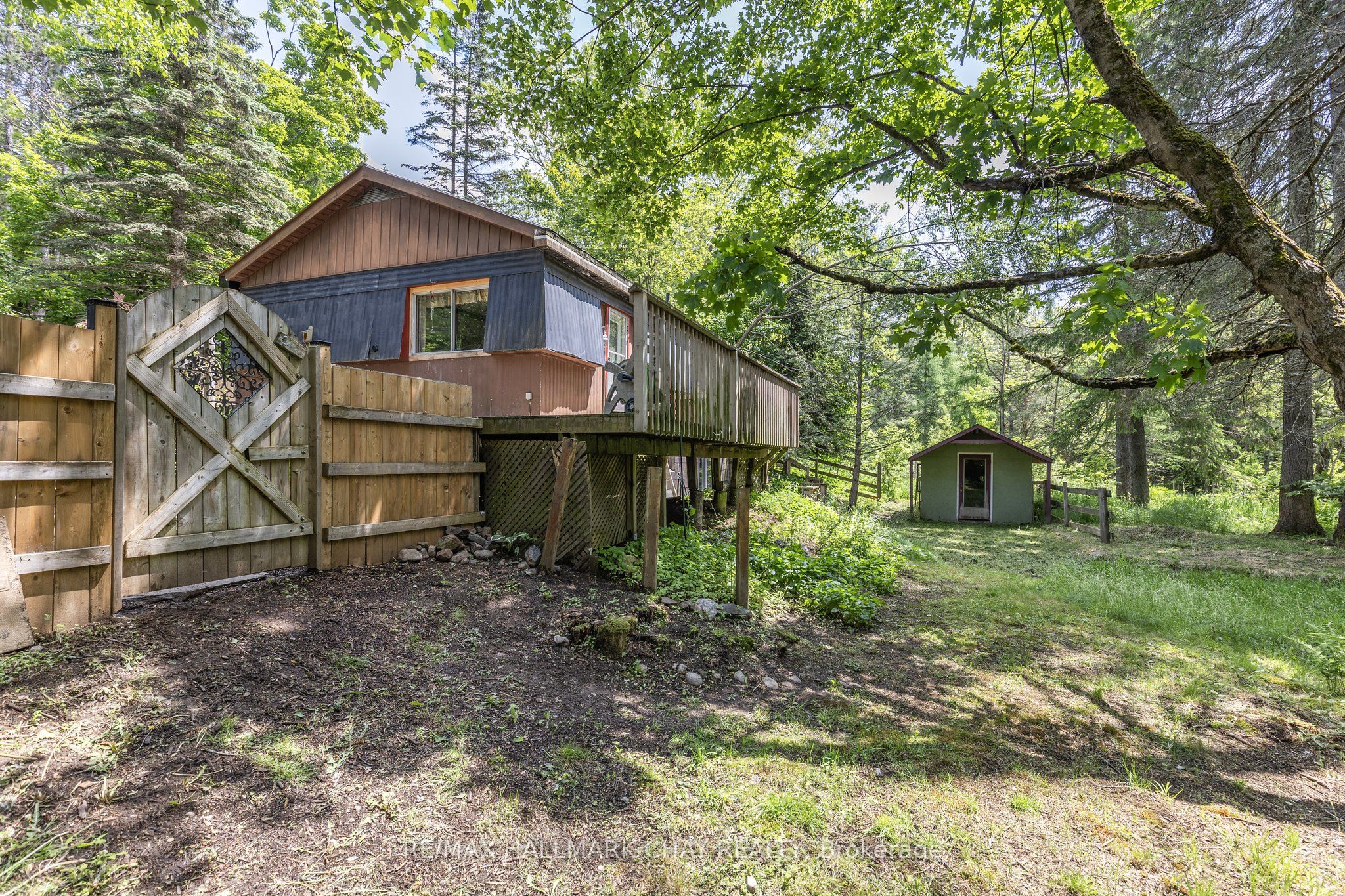 1465 Falkenburg Road Property Photo 23