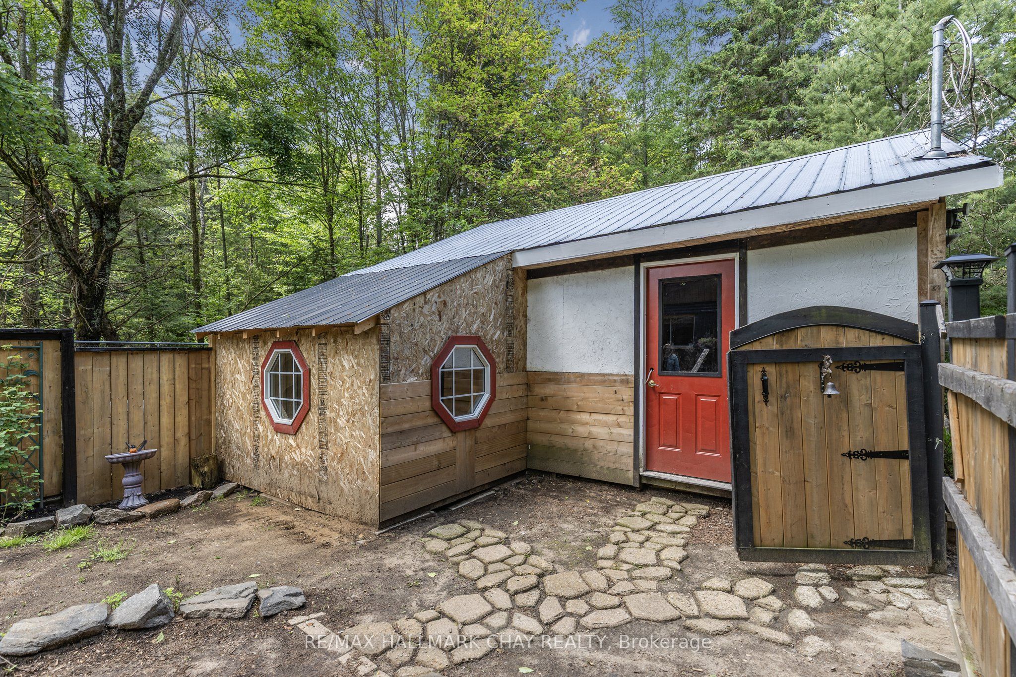 1465 Falkenburg Road Property Photo 26