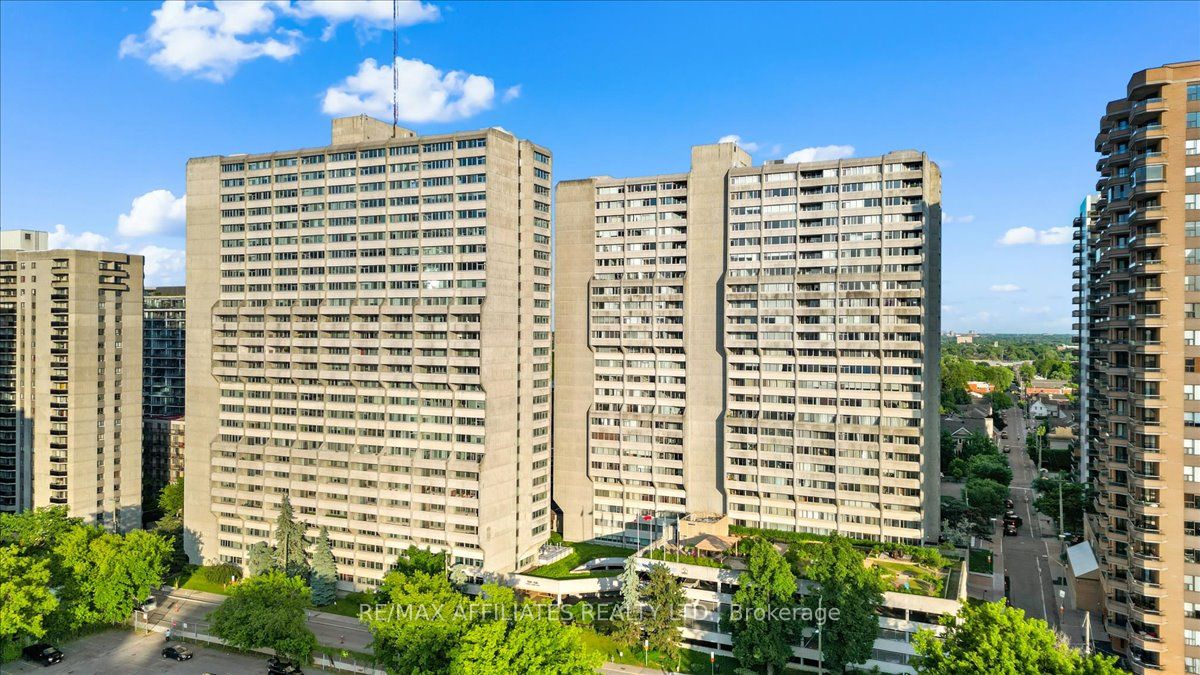 #2403 - 500 Laurier Avenue Property Photo 1
