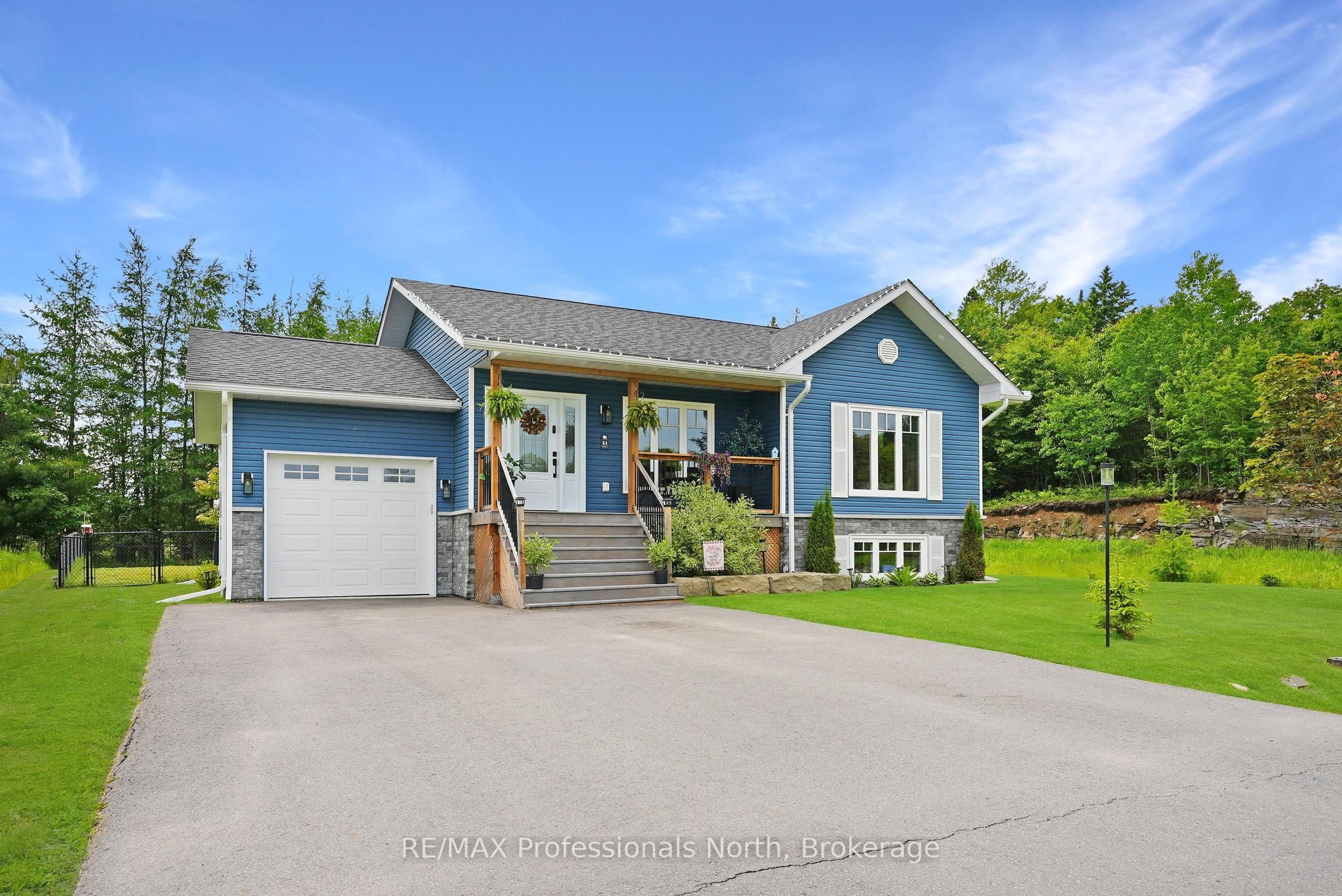 64 Windover Dr Property Photo 1