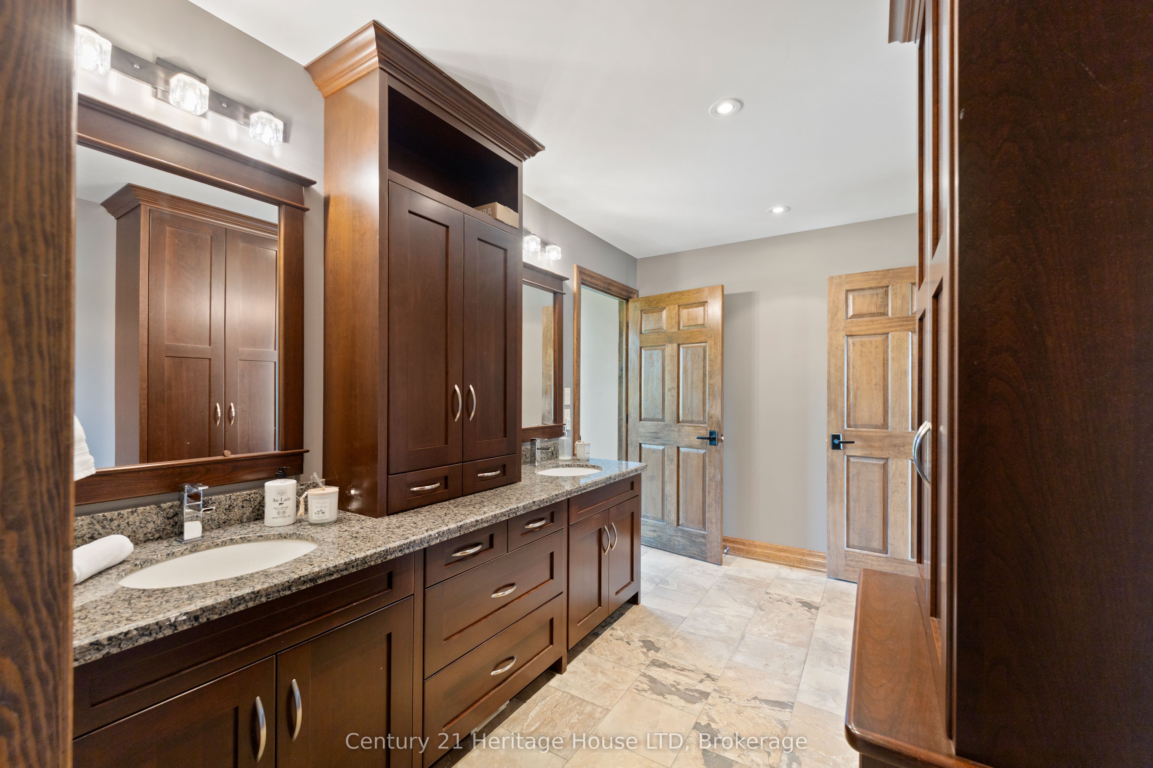 12679 Niagara Parkway Property Photo 15