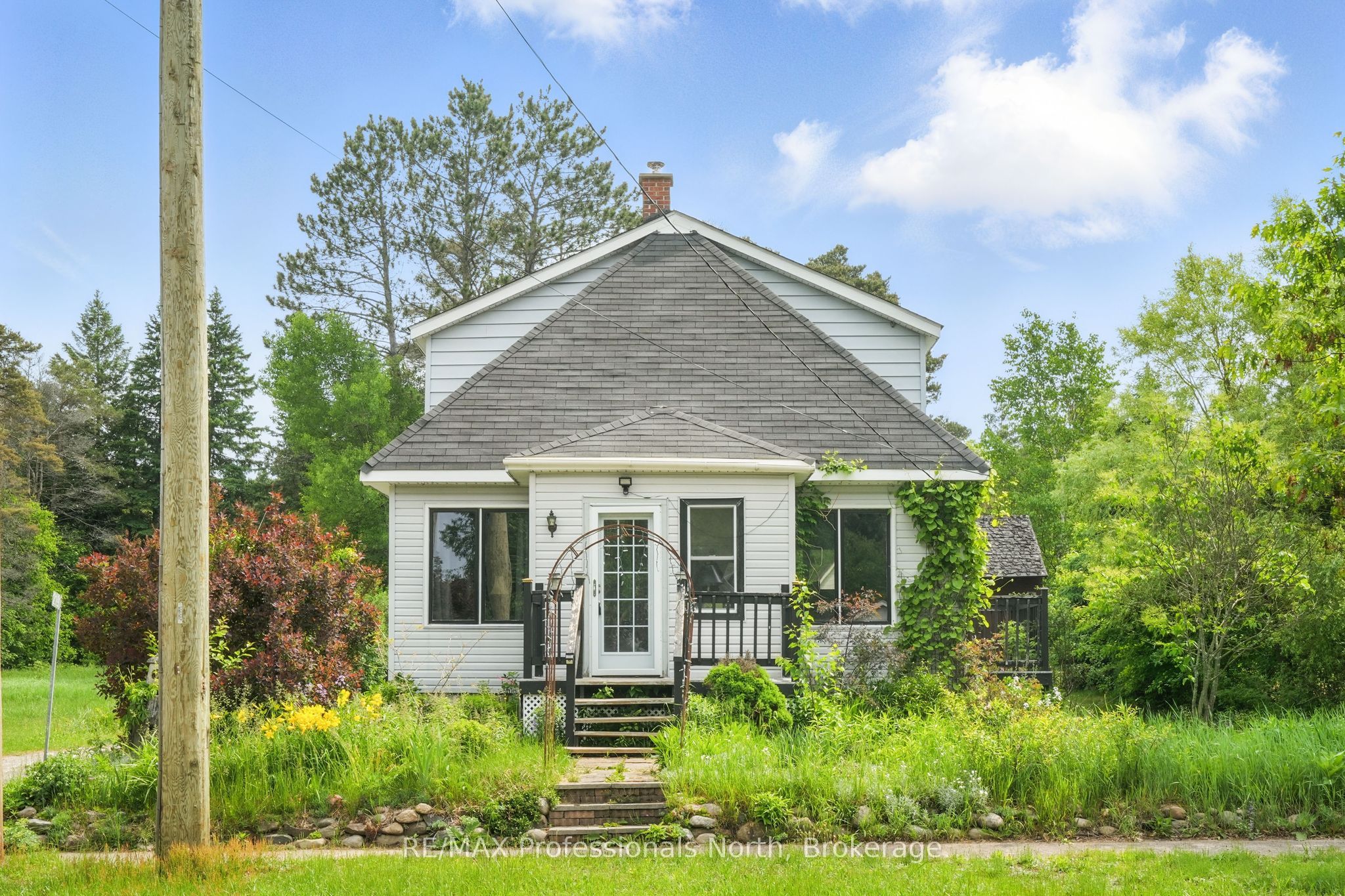 2191 Stisted Road Property Photo 1