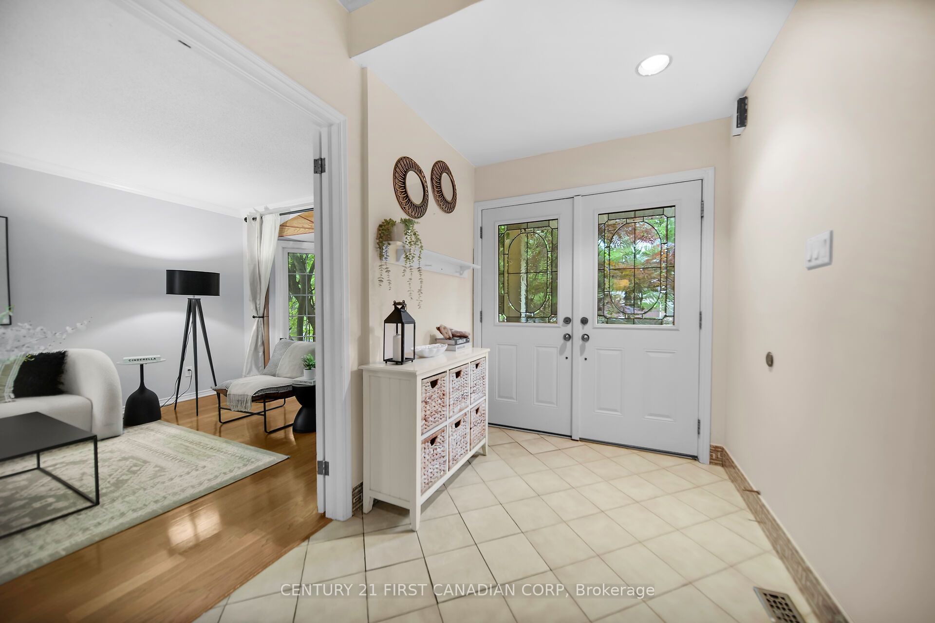 66 Nanette Drive N Property Photo 4