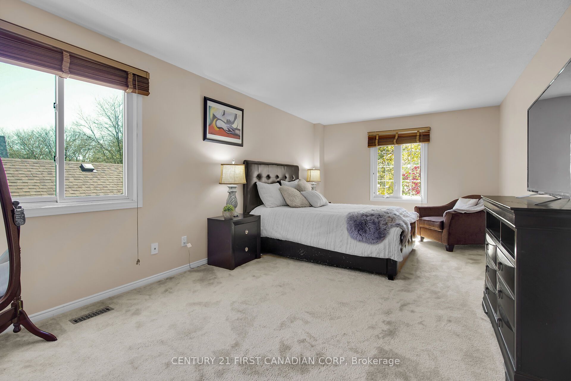 66 Nanette Drive N Property Photo 20