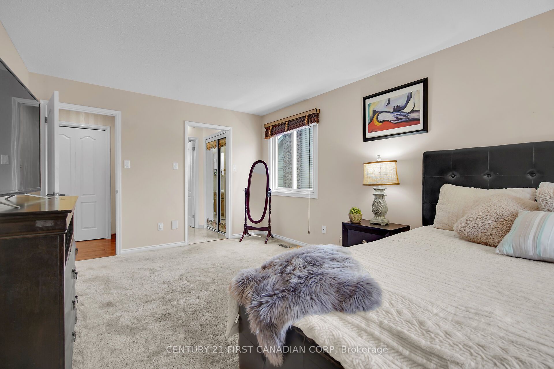 66 Nanette Drive N Property Photo 21