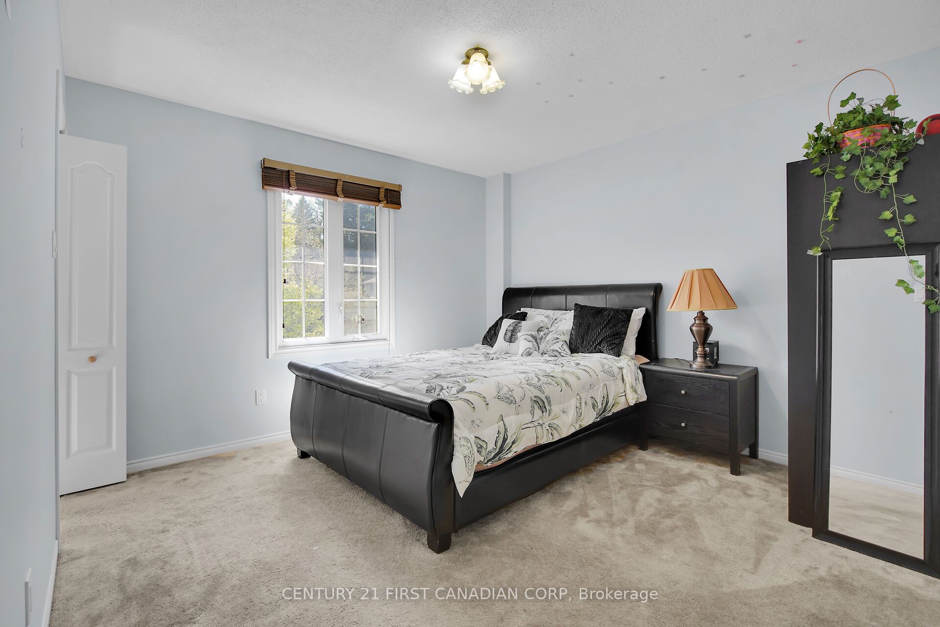 66 Nanette Drive N Property Photo 22