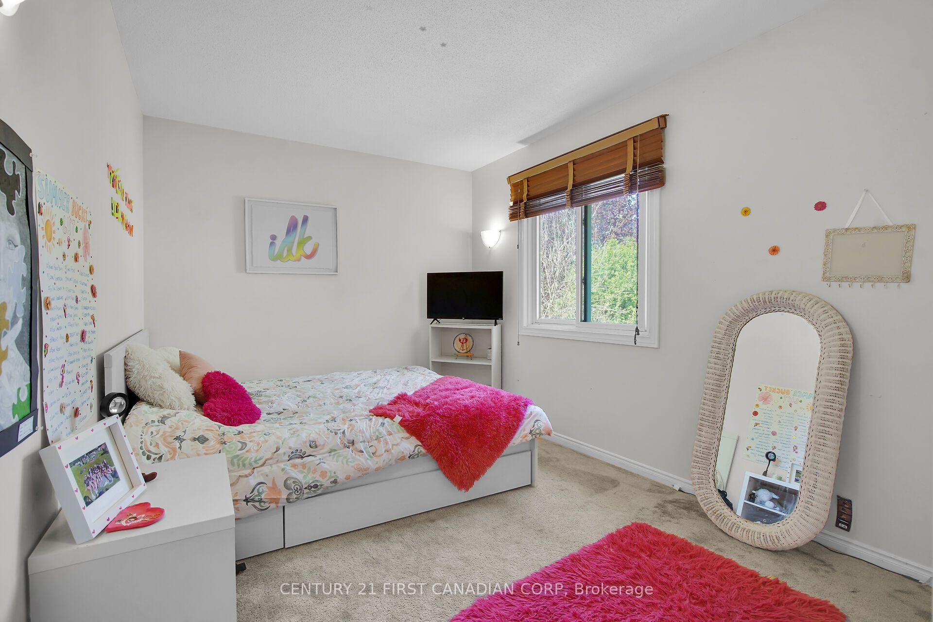66 Nanette Drive N Property Photo 24