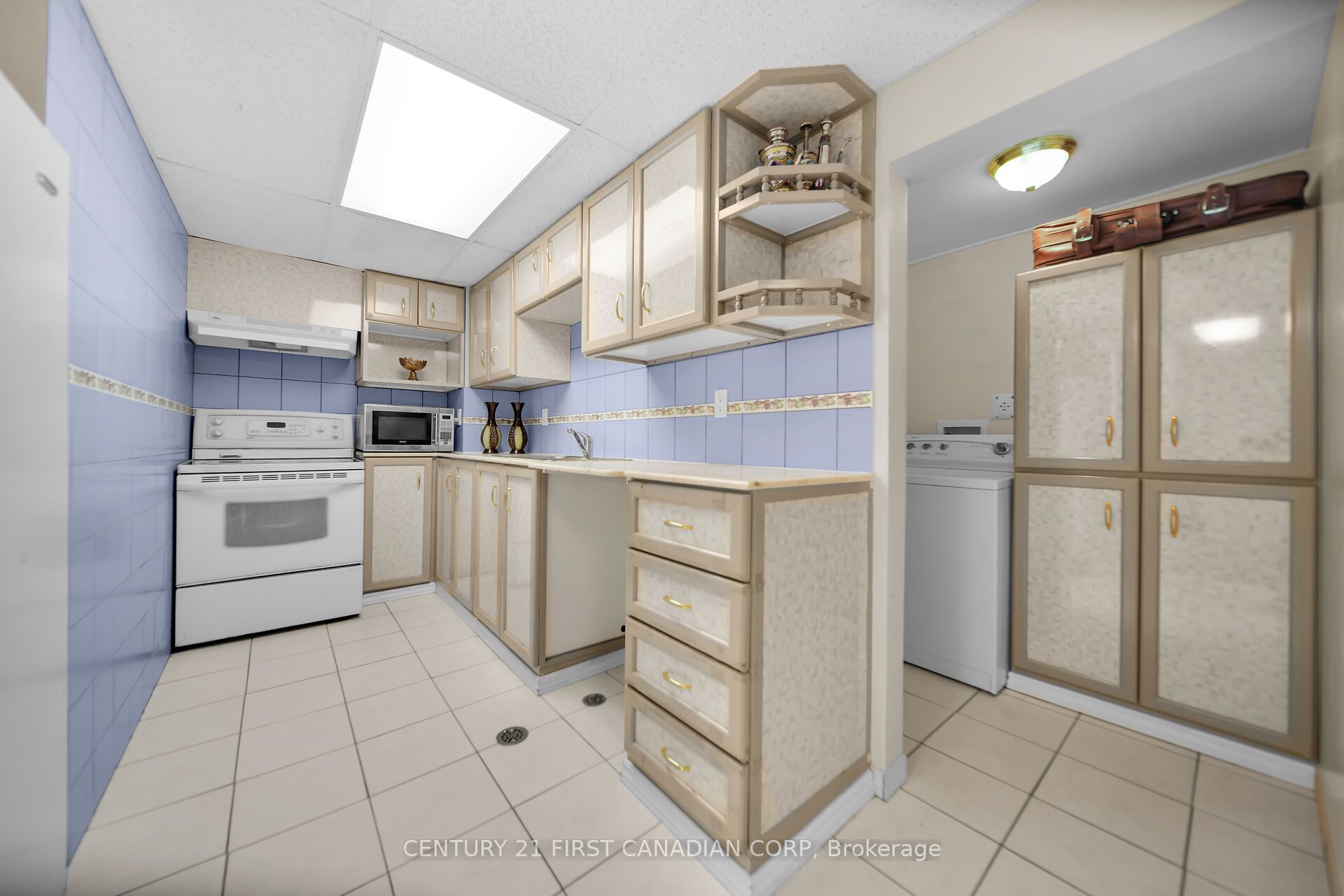 66 Nanette Drive N Property Photo 34