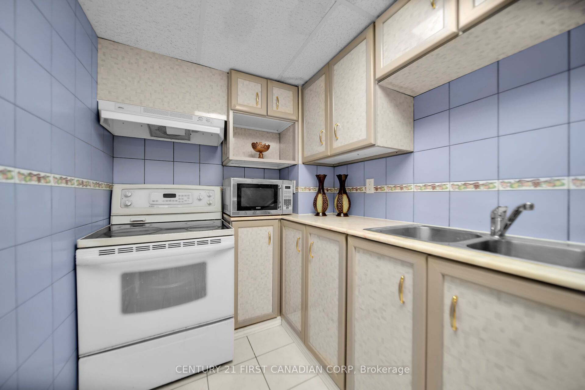 66 Nanette Drive N Property Photo 35