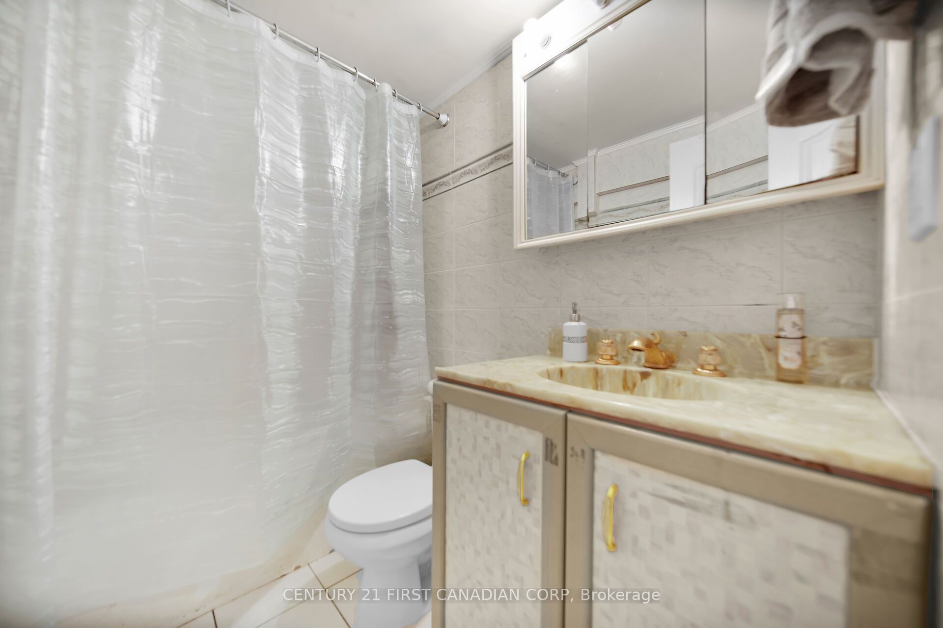 66 Nanette Drive N Property Photo 36