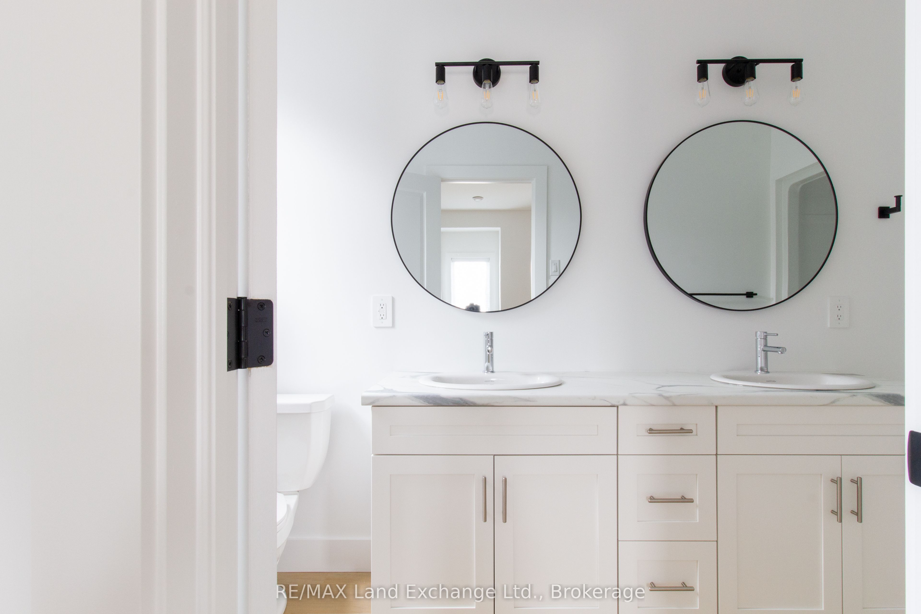 21 Marshall Place Property Photo 24