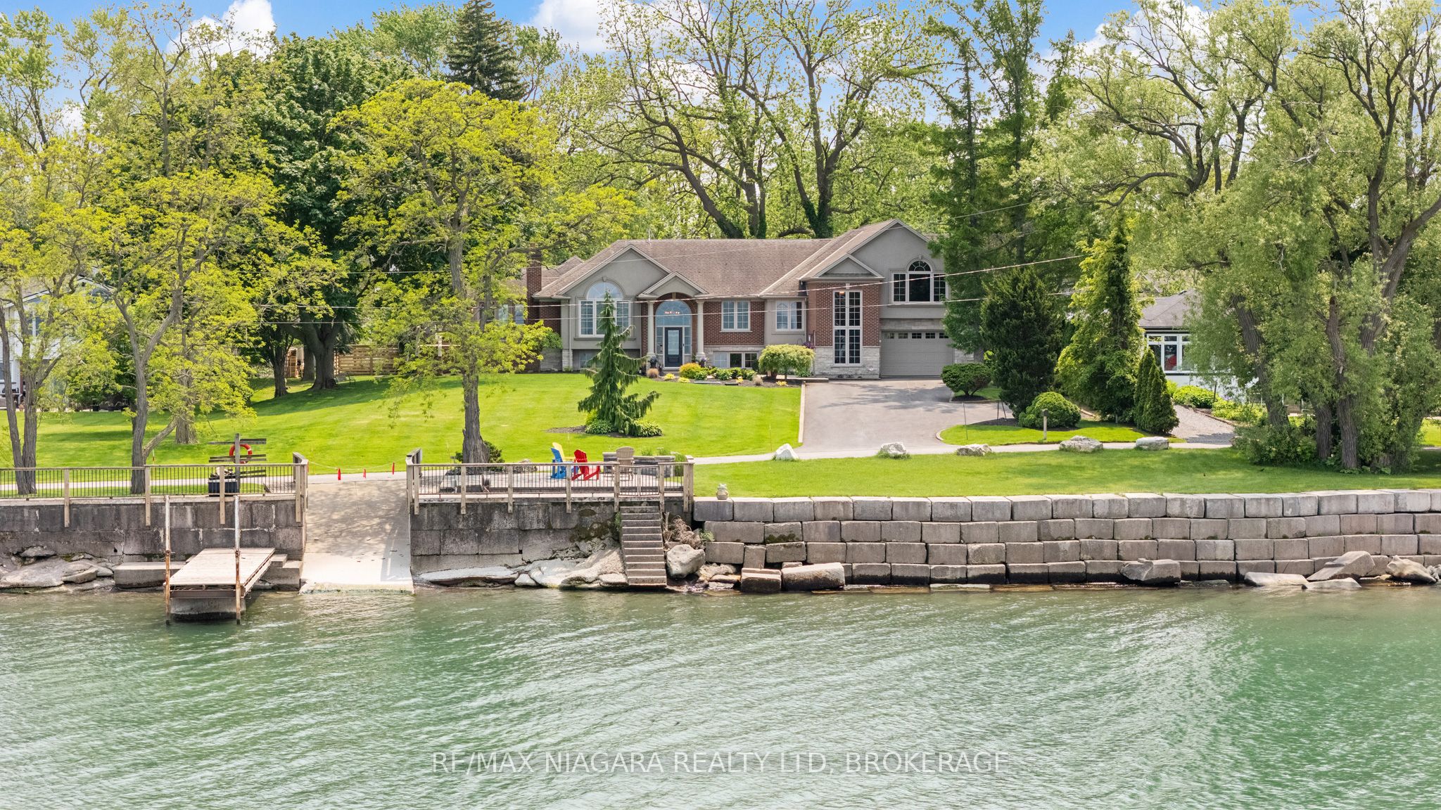 4618 Sandy Cove Drive Property Photo 1