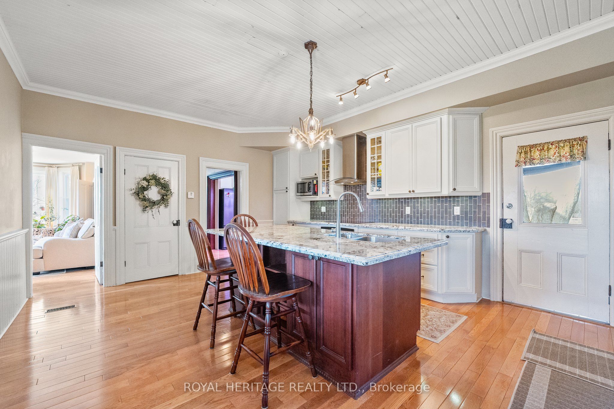 1201 Salem Road Property Photo 4