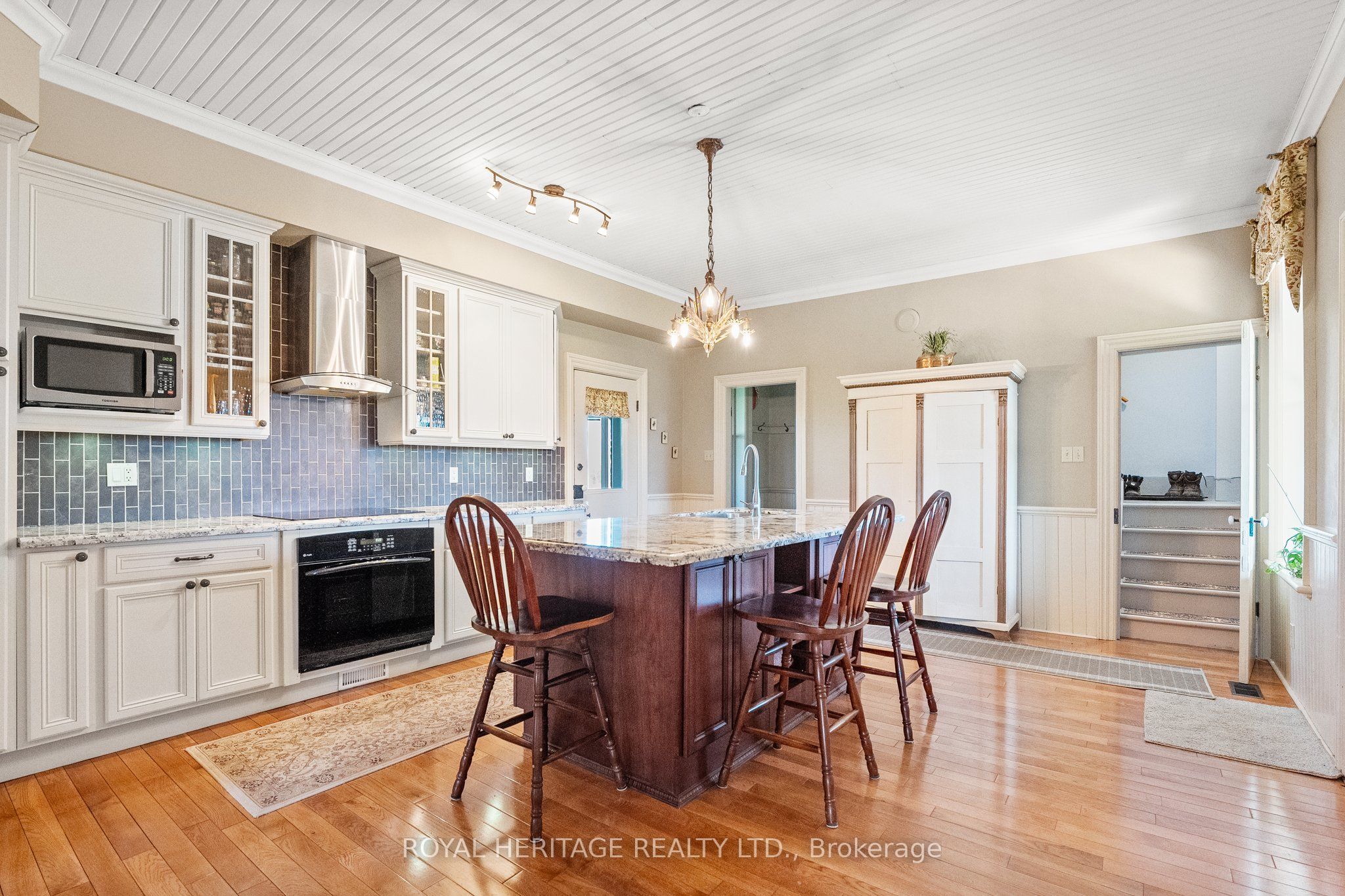 1201 Salem Road Property Photo 5