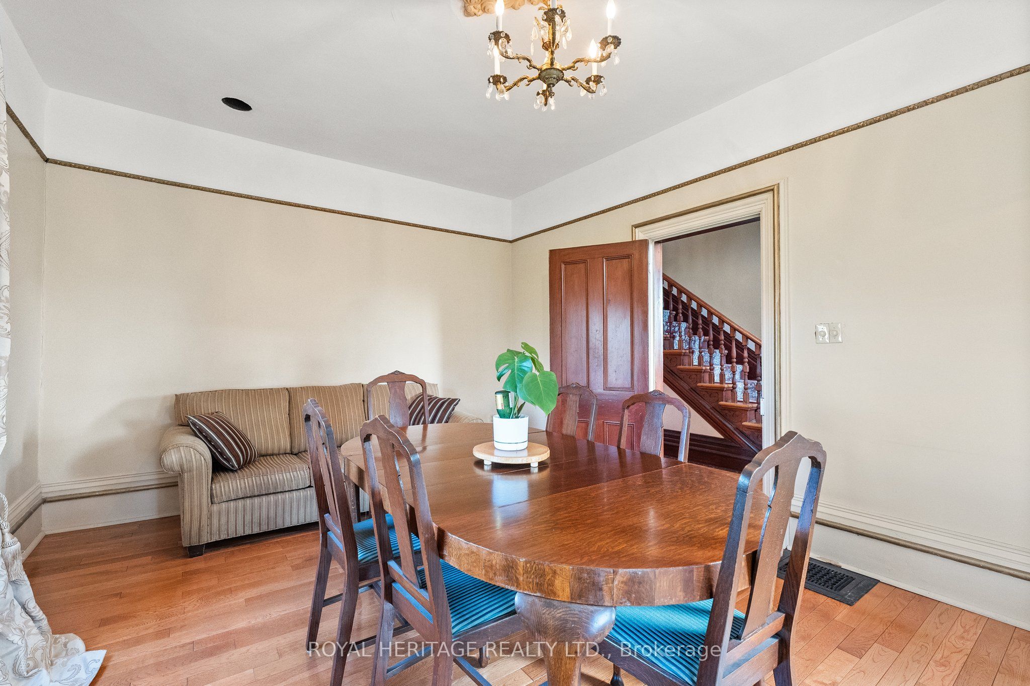 1201 Salem Road Property Photo 10