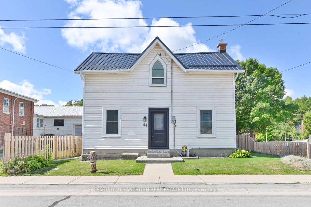 44 Metcalf Street Property Photo 3