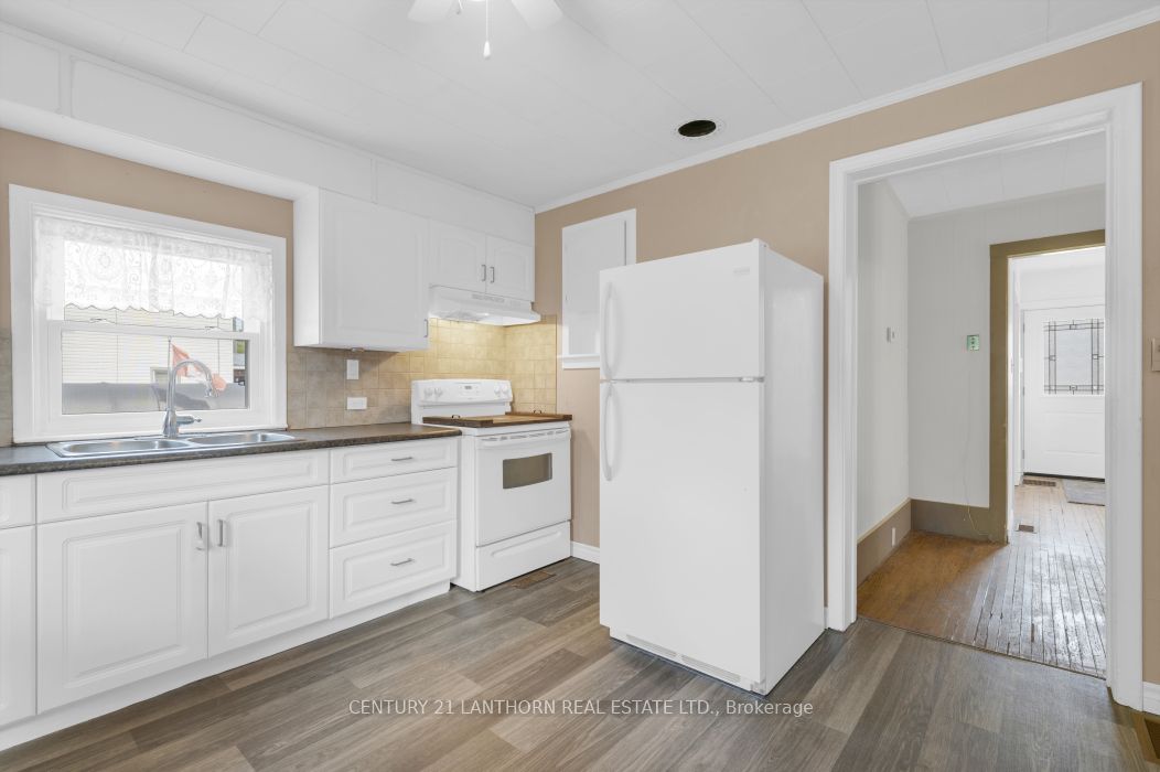 44 Metcalf Street Property Photo 16